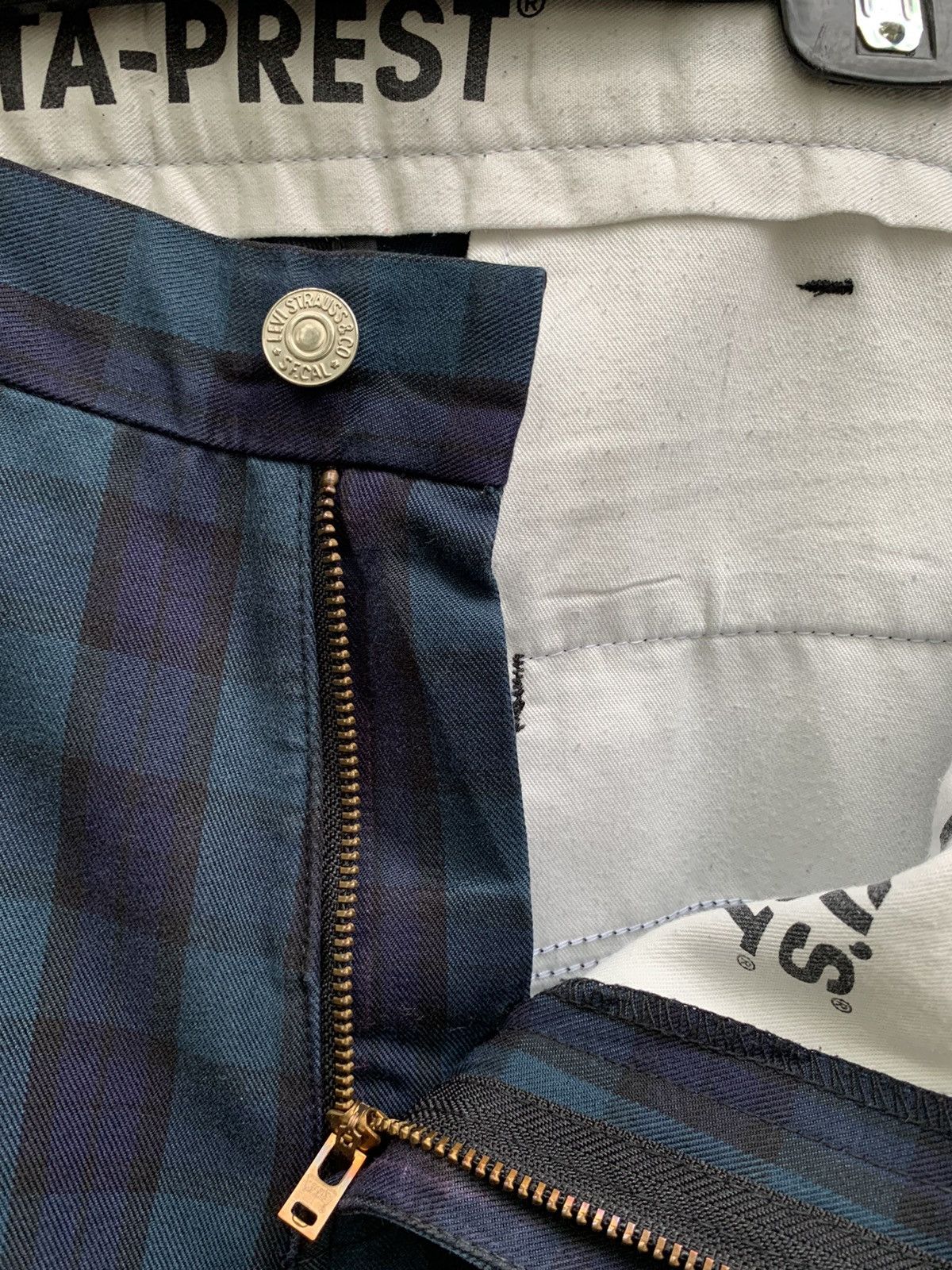 Levi's Vintage Clothing Levis STA-PREST Plaid 3 Quarter Cropped Pants Size US 31 - 14 Thumbnail