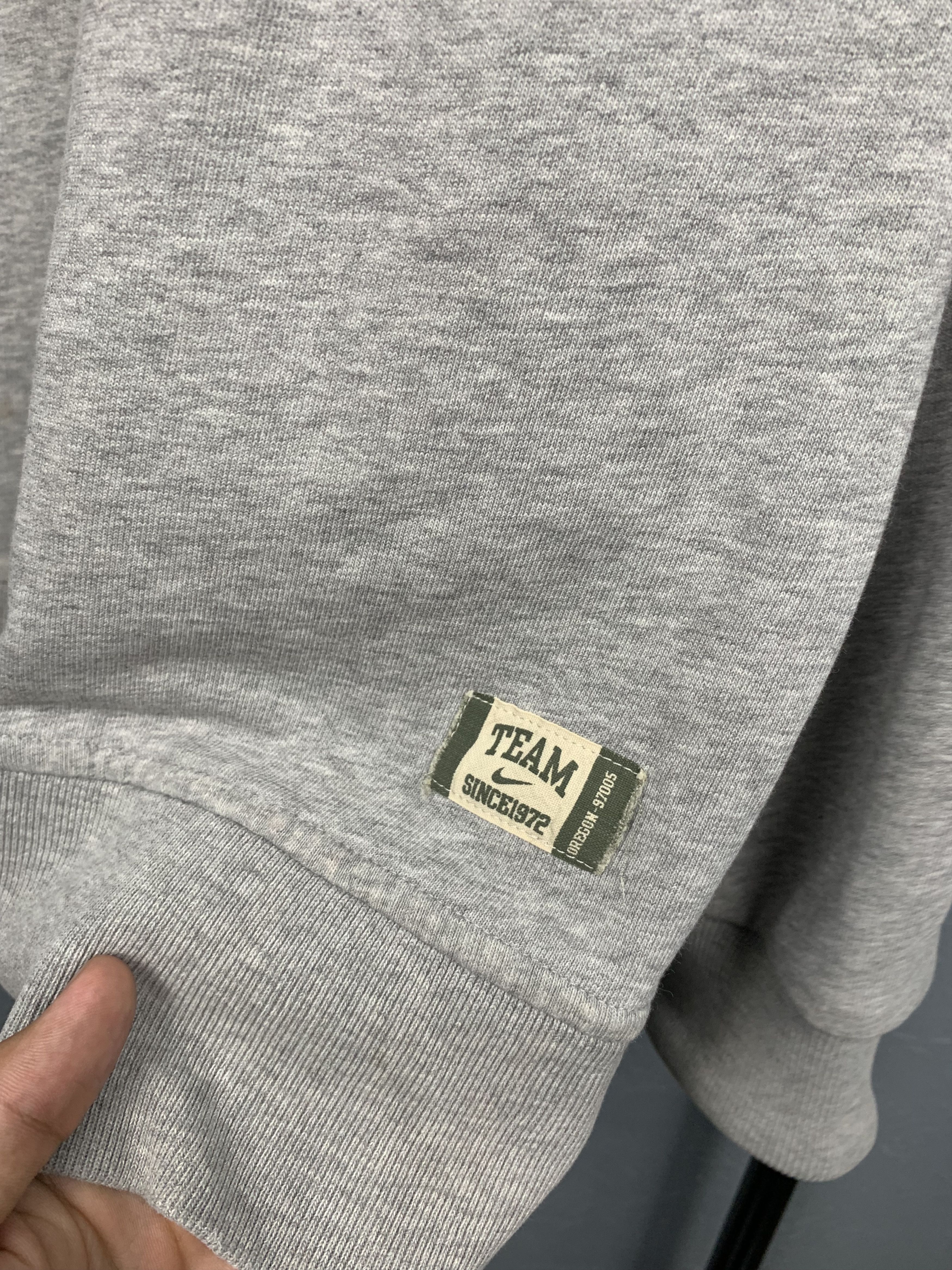 Nike Nike Vintage Faded Mens Sweatshirt Big Logo Y2K Size US XXL / EU 58 / 5 - 7 Thumbnail