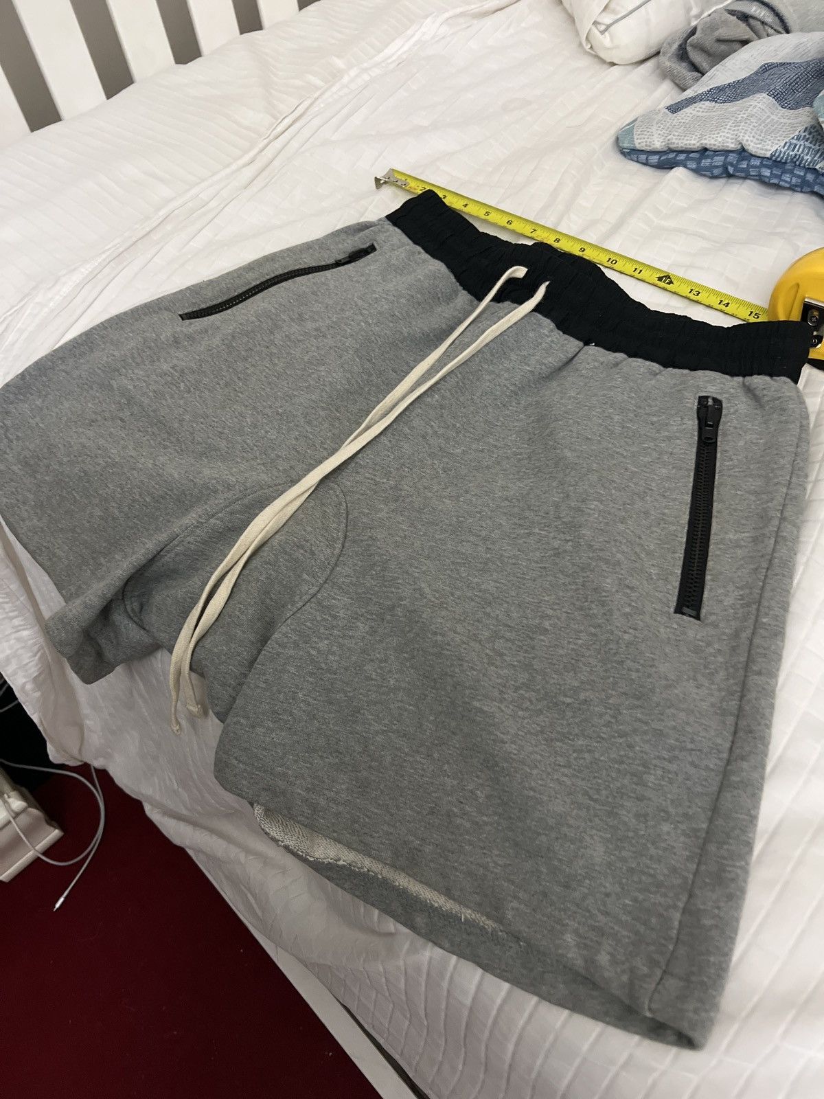 Fear of God FOG Essentials Shorts Size US 38 / EU 54 - 6 Thumbnail