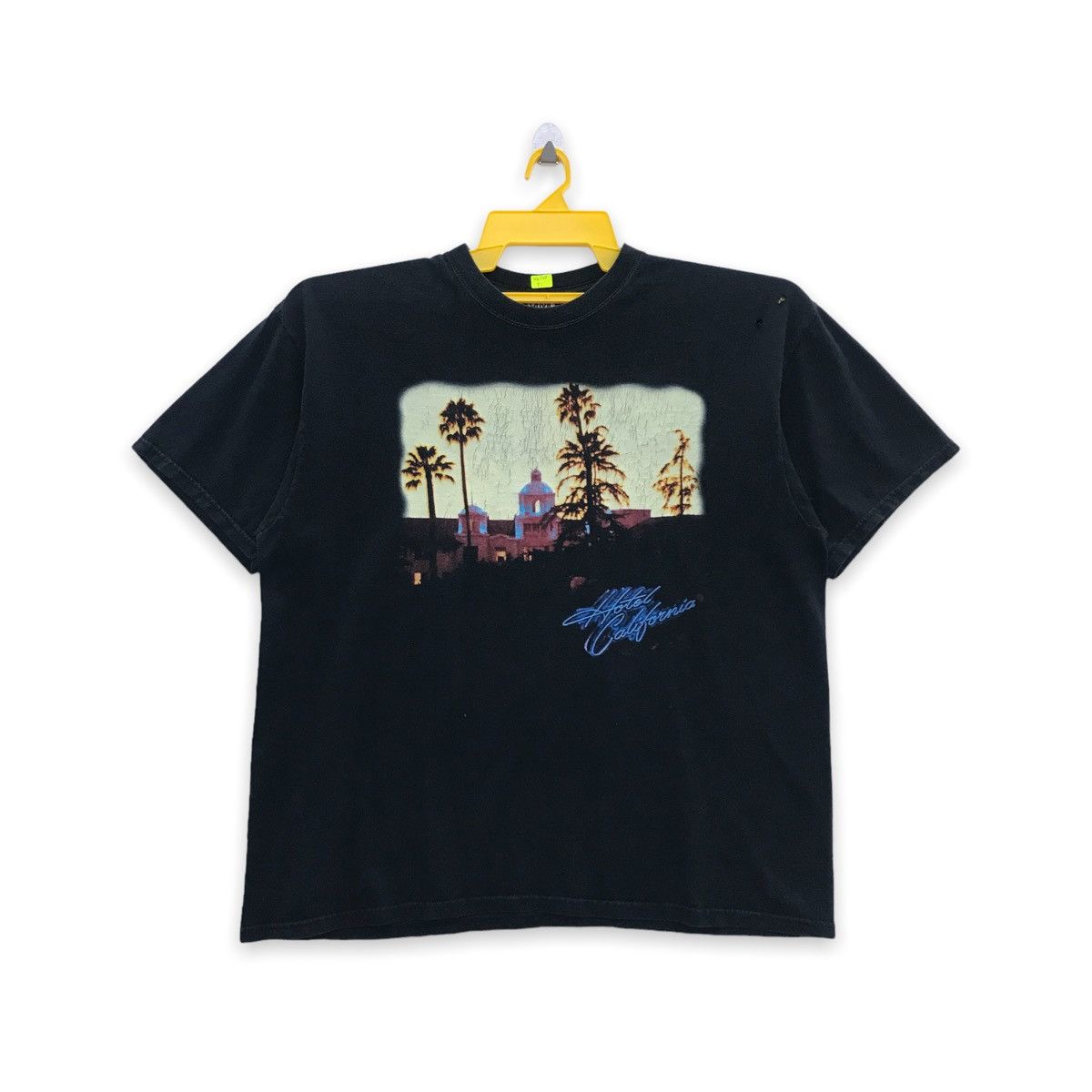 Rare!! 2009 The Eagles Hotel California Band Tee
