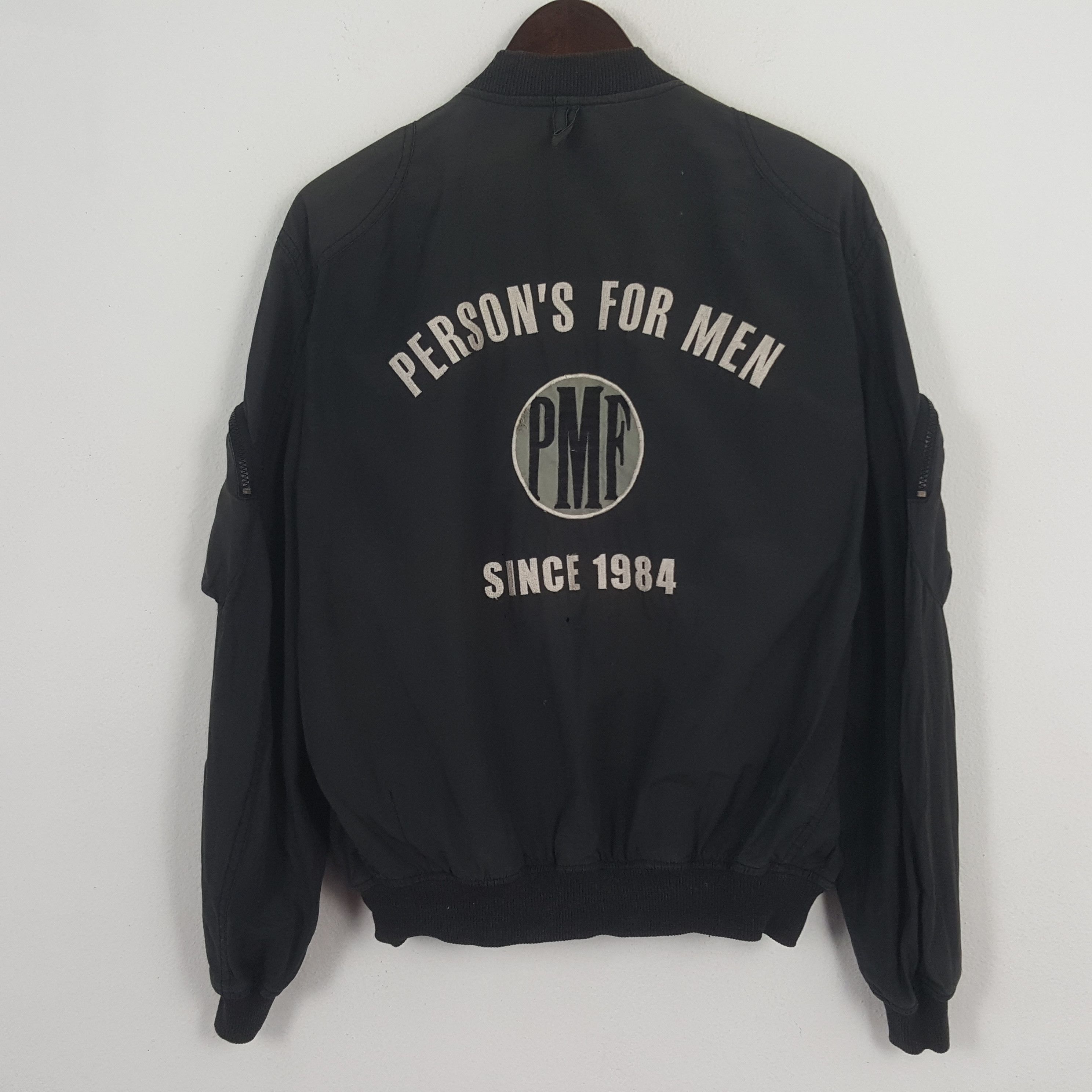 Vintage Person For Men 3D Pocket Design Bombers Jacket