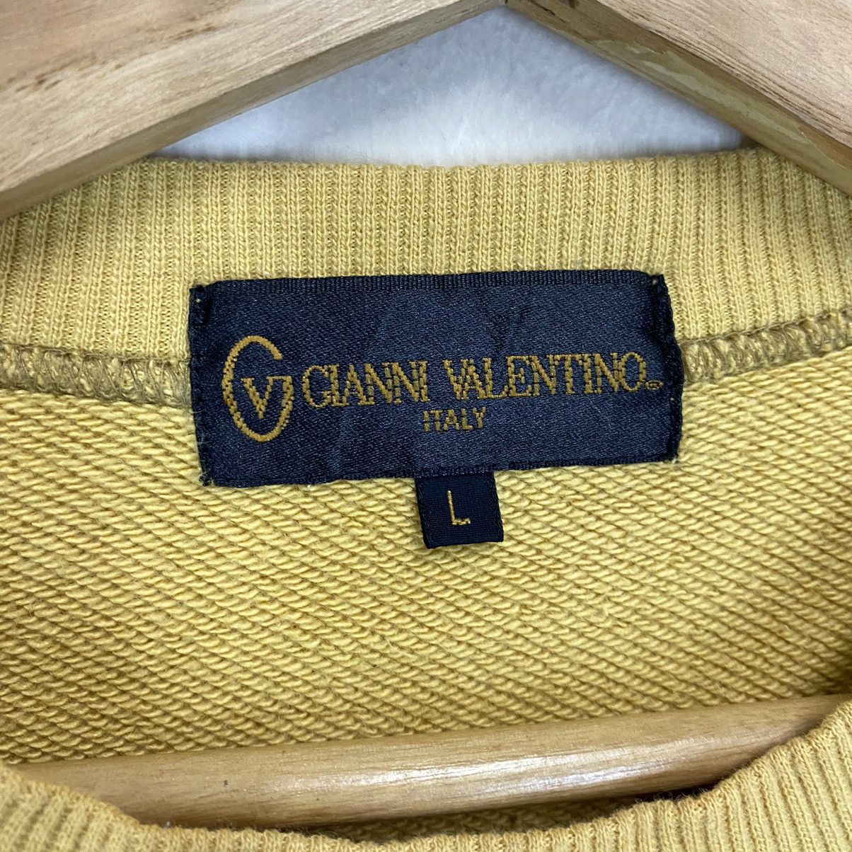 Gianni Valentino × Valentino × Vintage Vintage 90’s Gianni Valentino Crewneck Sweatshirt Size M Size US M / EU 48-50 / 2 - 8 Thumbnail