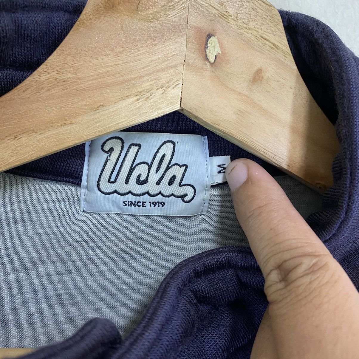 Vintage University Of California Los Angeles Zipper Sweater Size S Size US S / EU 44-46 / 1 - 11 Thumbnail