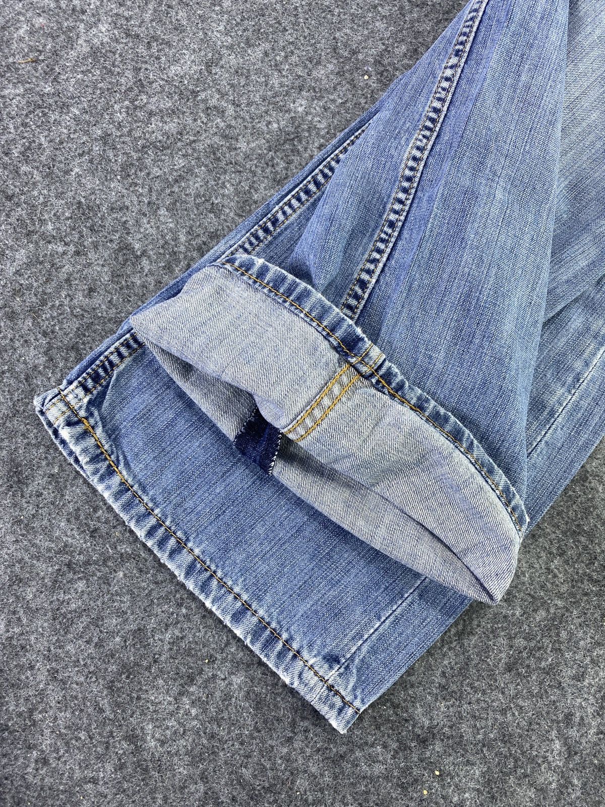 Jean Vintage Levi's 527 Distressed Blue wash Jeans - J554 Size US 35 - 6 Thumbnail