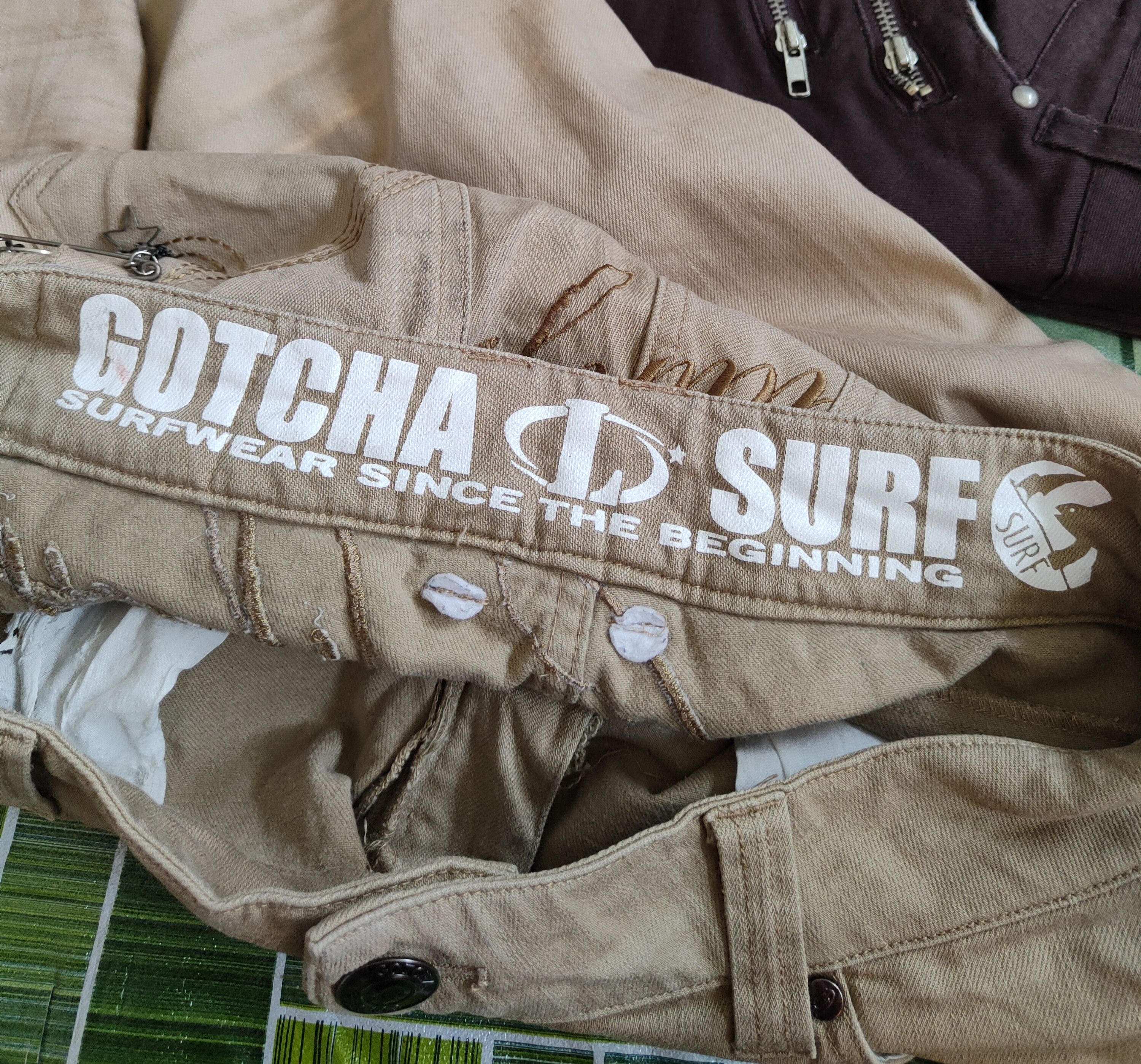 Gotcha × Japanese Brand Gotcha - Surf Brown ripped distressed Casual Pants #S658 Size US 32 / EU 48 - 20 Thumbnail