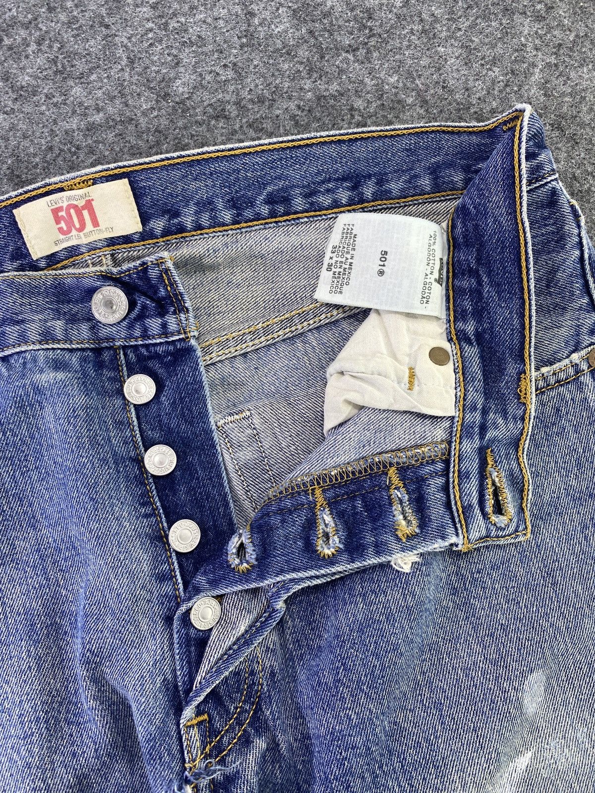 Levi's Vintage Levi's 501 painted Blue wash Jeans - J556 Size US 33 - 3 Thumbnail