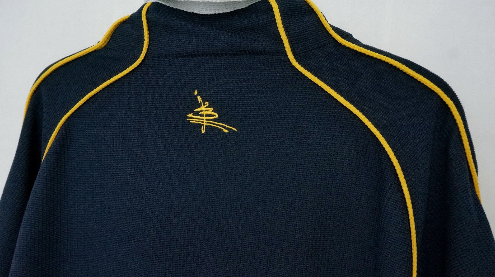 Reebok Rare Vintage Reebok Allen Iverson Limited Zip Up Sweatshirt Size US L / EU 52-54 / 3 - 6 Thumbnail