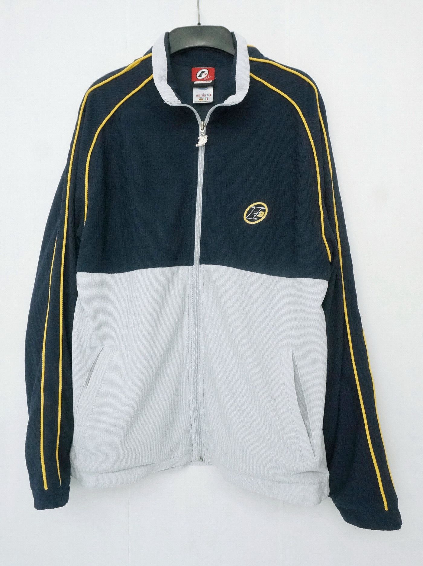 Reebok Rare Vintage Reebok Allen Iverson Limited Zip Up Sweatshirt Size US L / EU 52-54 / 3 - 1 Thumbnail