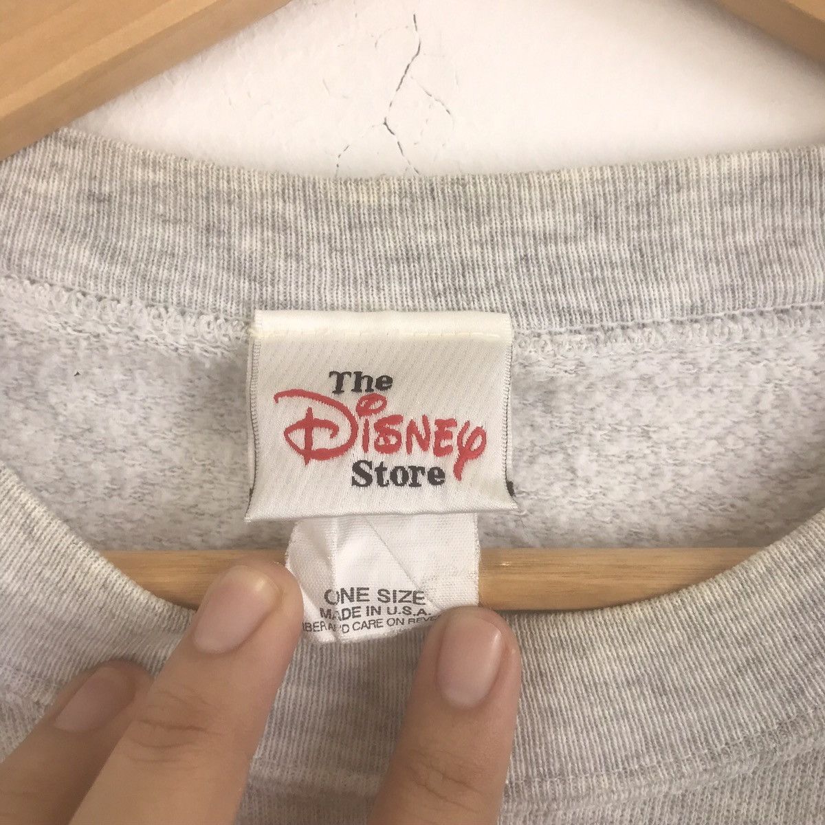 Disney × Vintage Vintage Pooh Big Logo Large Size Grey Colour Sweatshirt Size US L / EU 52-54 / 3 - 4 Thumbnail
