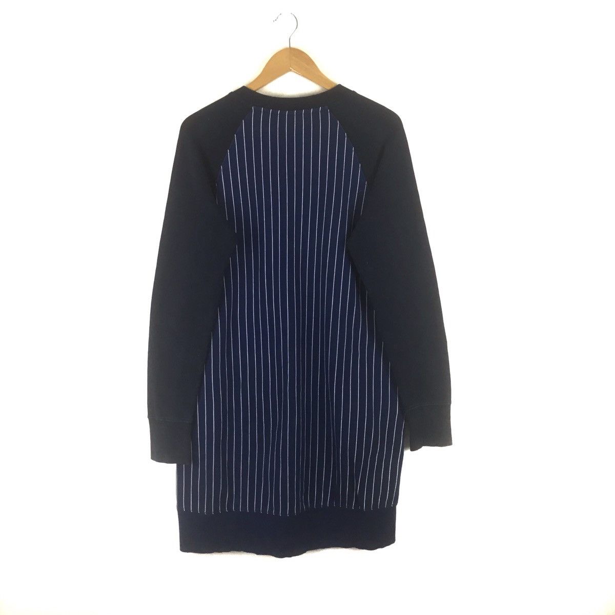 Japanese Brand × Peanuts × Uniqlo UT x Peanuts Big Logo Large Size Blue Colour Sweatshirt Size US L / EU 52-54 / 3 - 3 Thumbnail