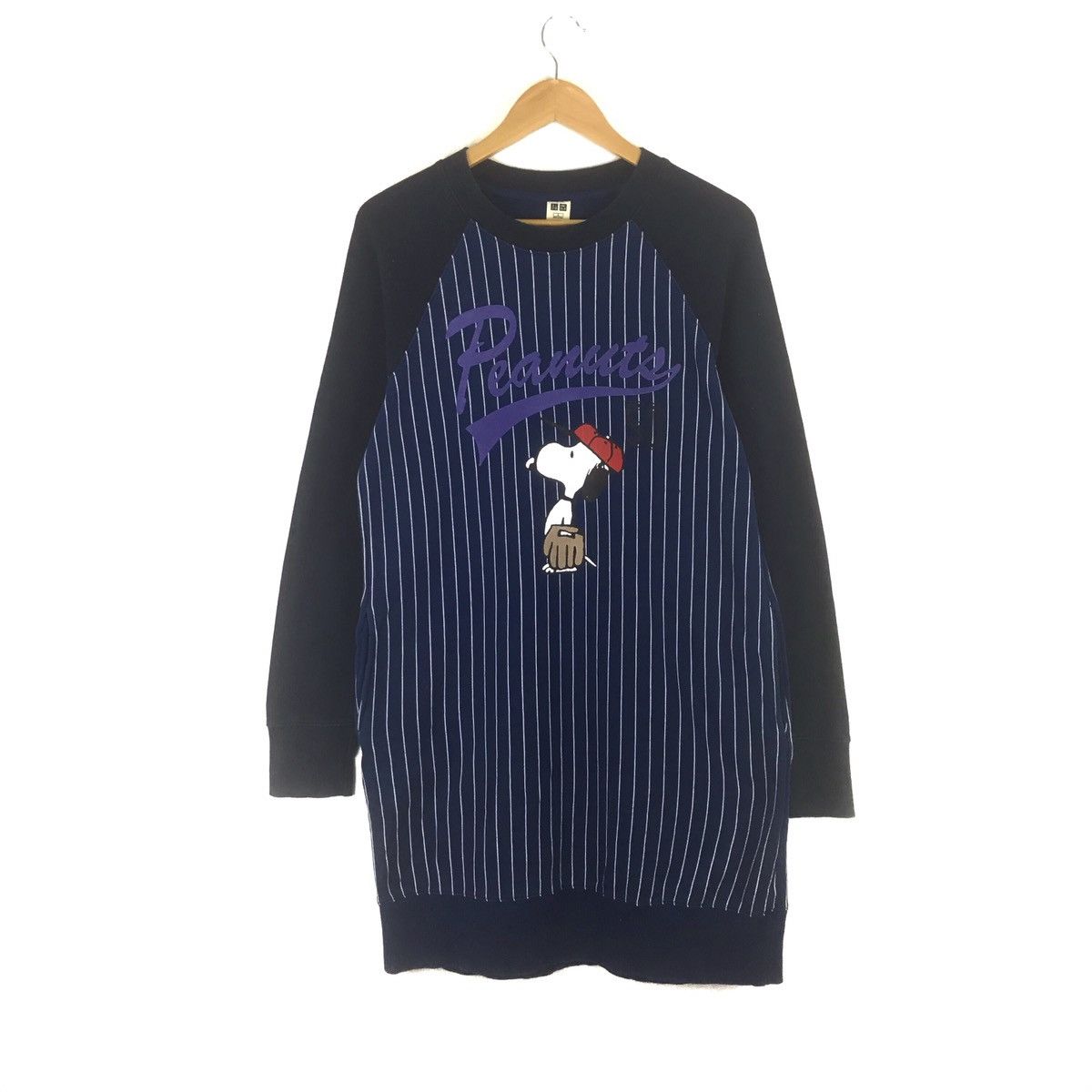 Japanese Brand × Peanuts × Uniqlo UT x Peanuts Big Logo Large Size Blue Colour Sweatshirt Size US L / EU 52-54 / 3 - 1 Thumbnail