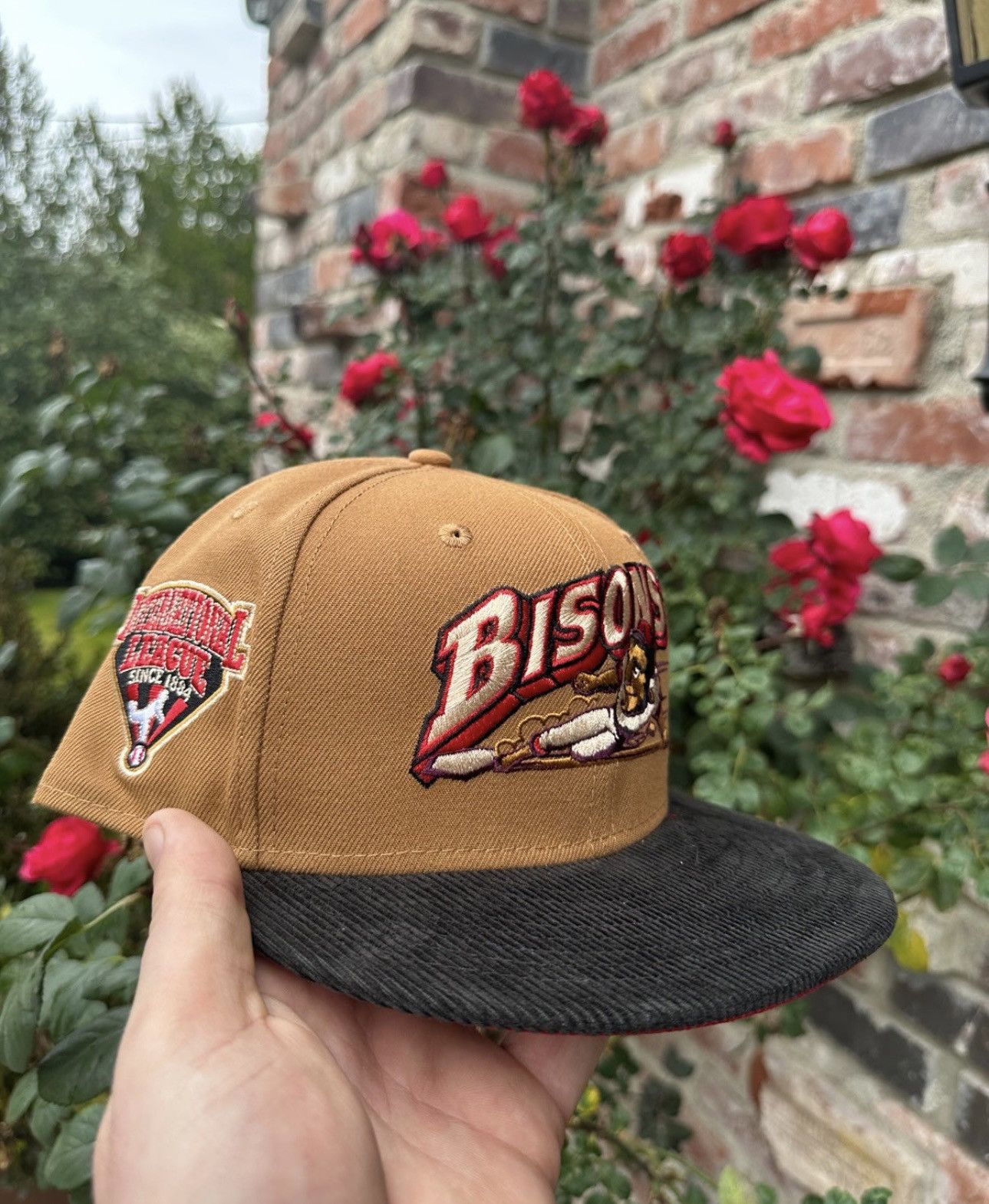 New era 59fifty Buffalo Bisons Hat 7 5/8