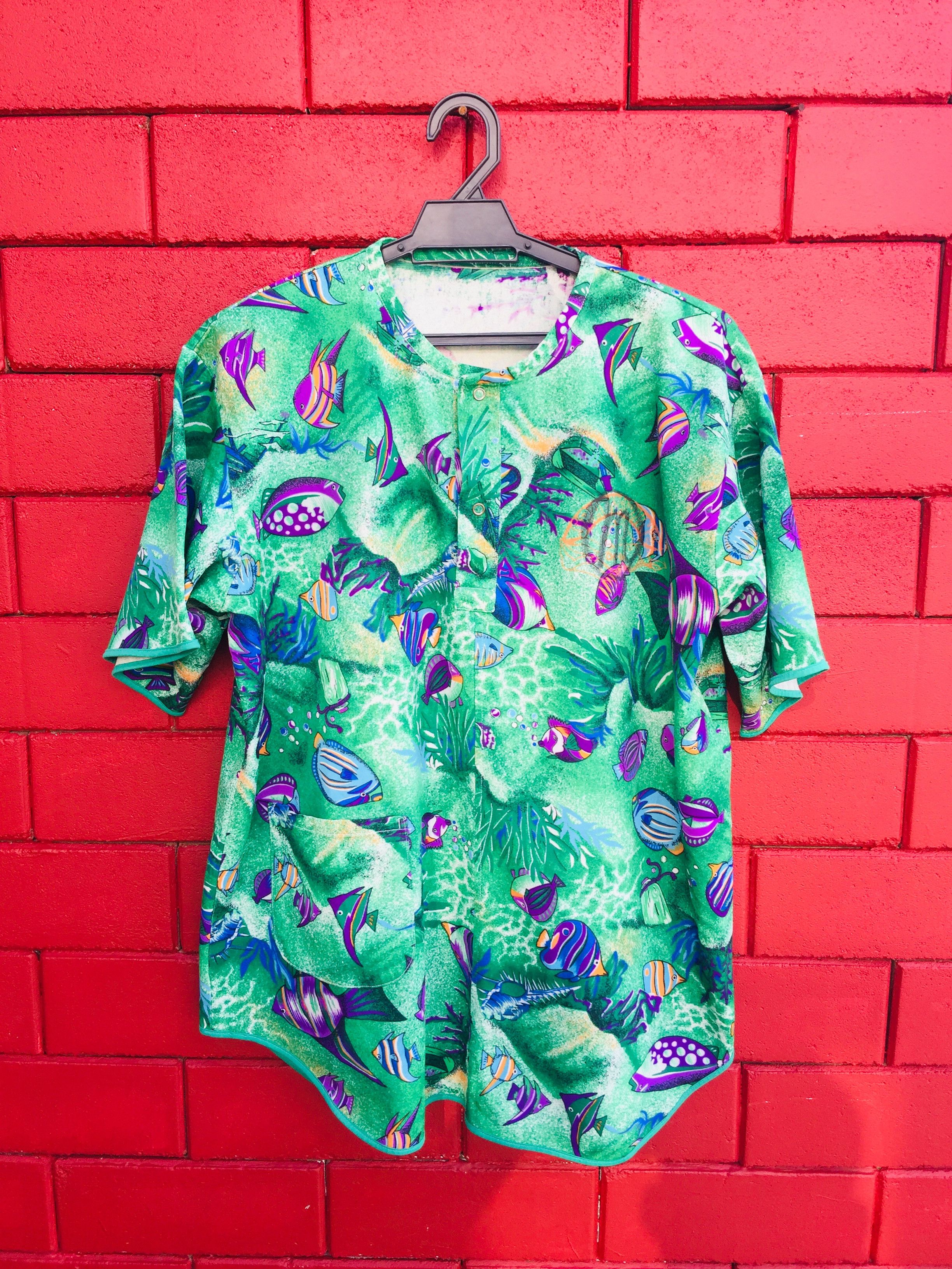 Japanese Brand × Vintage Vintage Aquarium Travis Scott Fashion Style Shirt Size US L / EU 52-54 / 3 - 1 Thumbnail