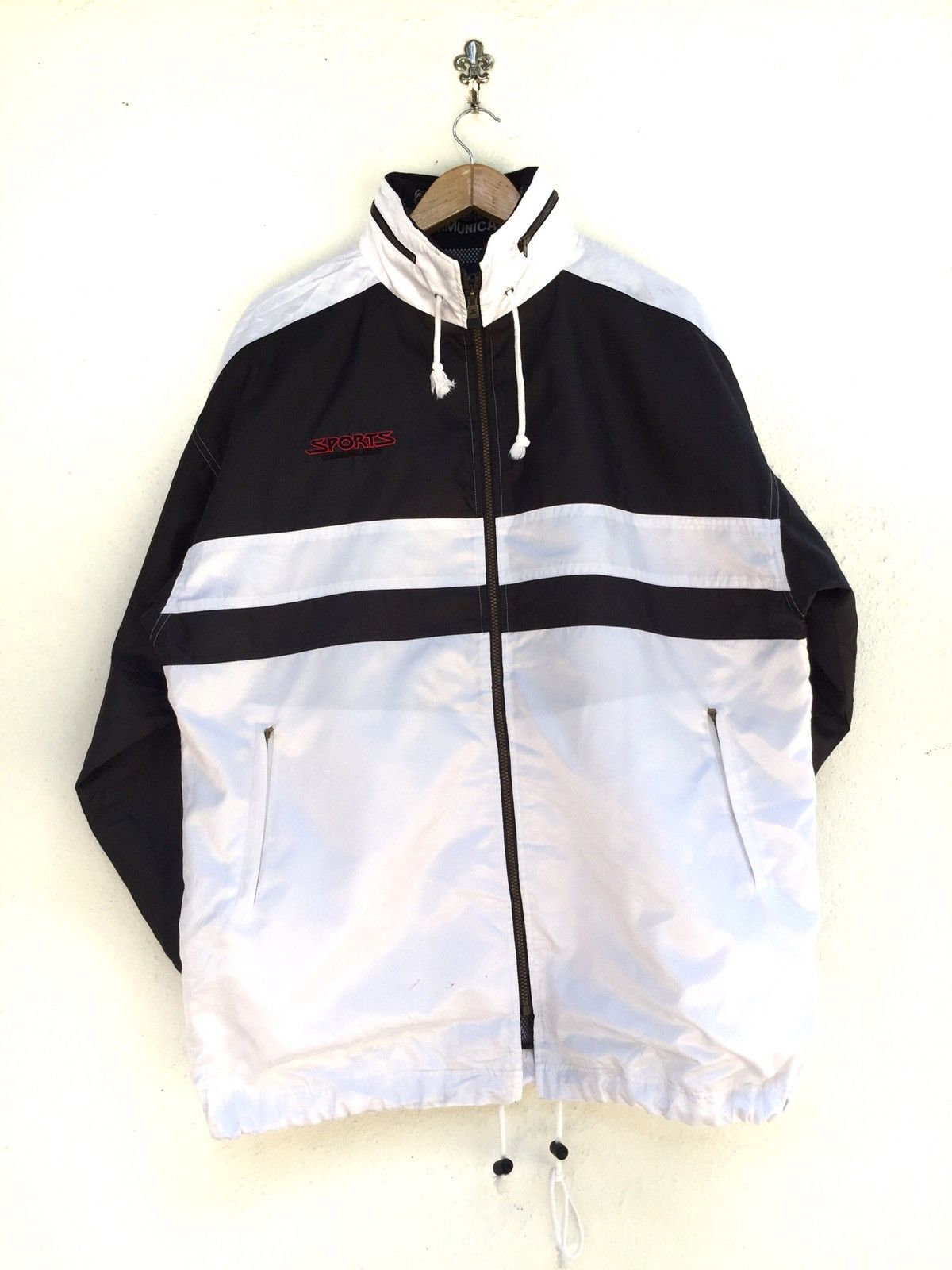 Mizuno MIZUNO COLOUR BLOCK SWEATER HOODIES Size US XL / EU 56 / 4 - 1 Thumbnail