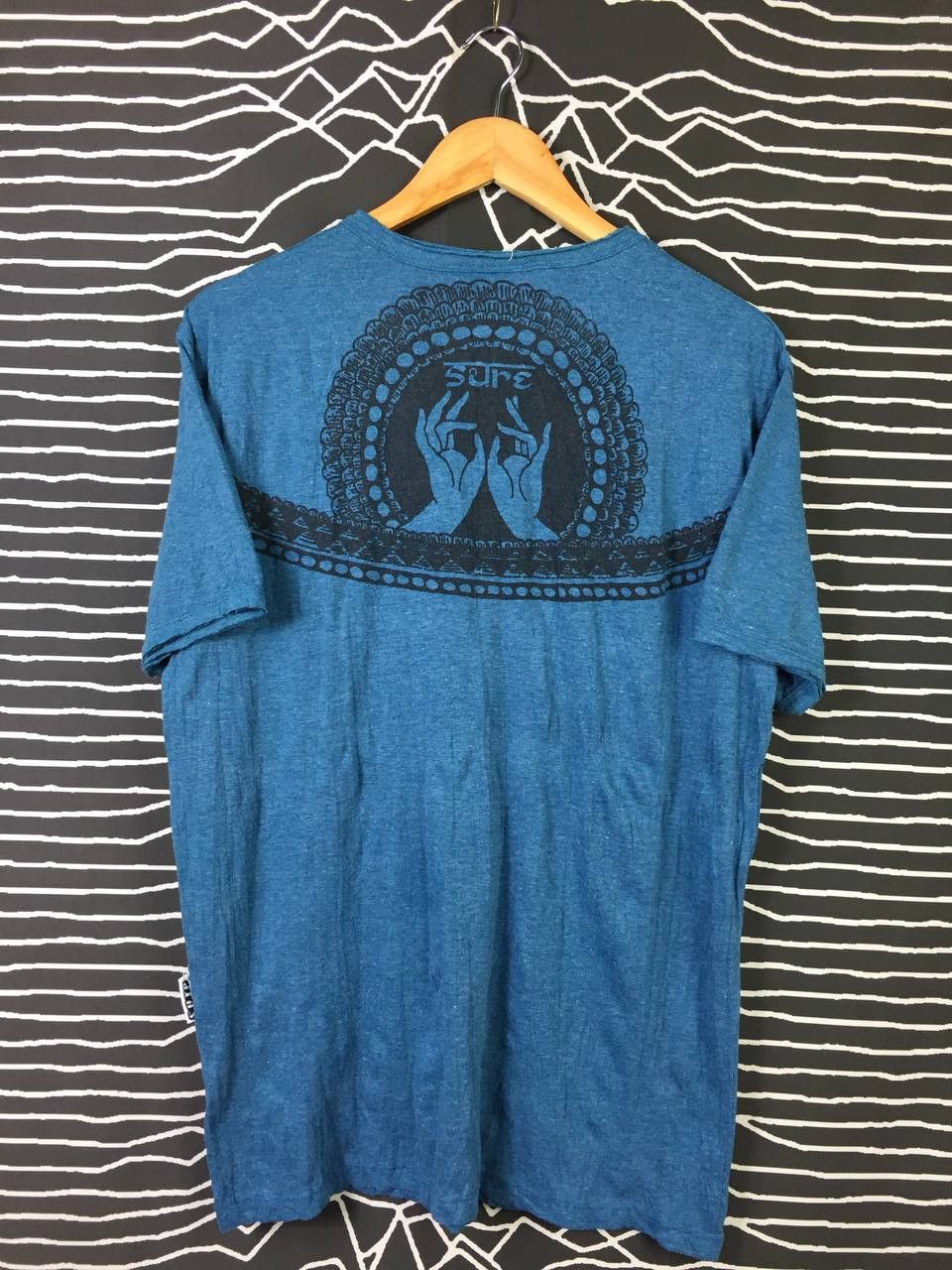 Vintage SUTP Mana Ethnic All Overprint Lotus Hindu Graphic Tee Size US L / EU 52-54 / 3 - 2 Thumbnail