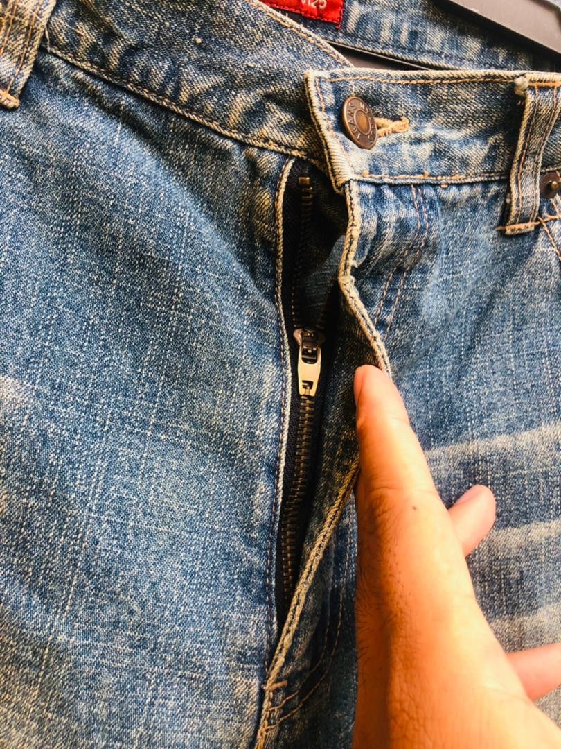 Japanese Brand × Vintage Vintage Distressed Japan Design Travis Scott Fashion Style Size US 32 / EU 48 - 9 Thumbnail