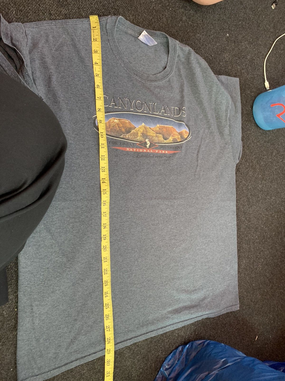 Vintage Offer! Canyonlands National Park Promo Tee Size US XL / EU 56 / 4 - 7 Thumbnail