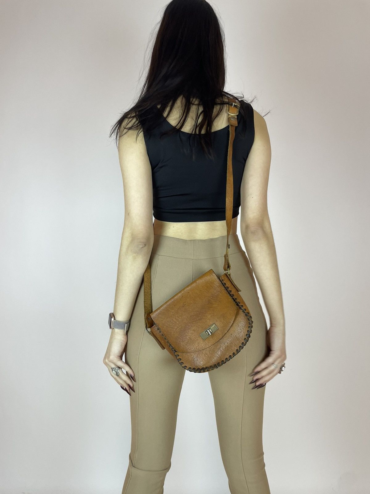 Handmade × Vintage Vintage Handmade leather crossbody bag Retro Womens Hippie Size ONE SIZE - 3 Thumbnail