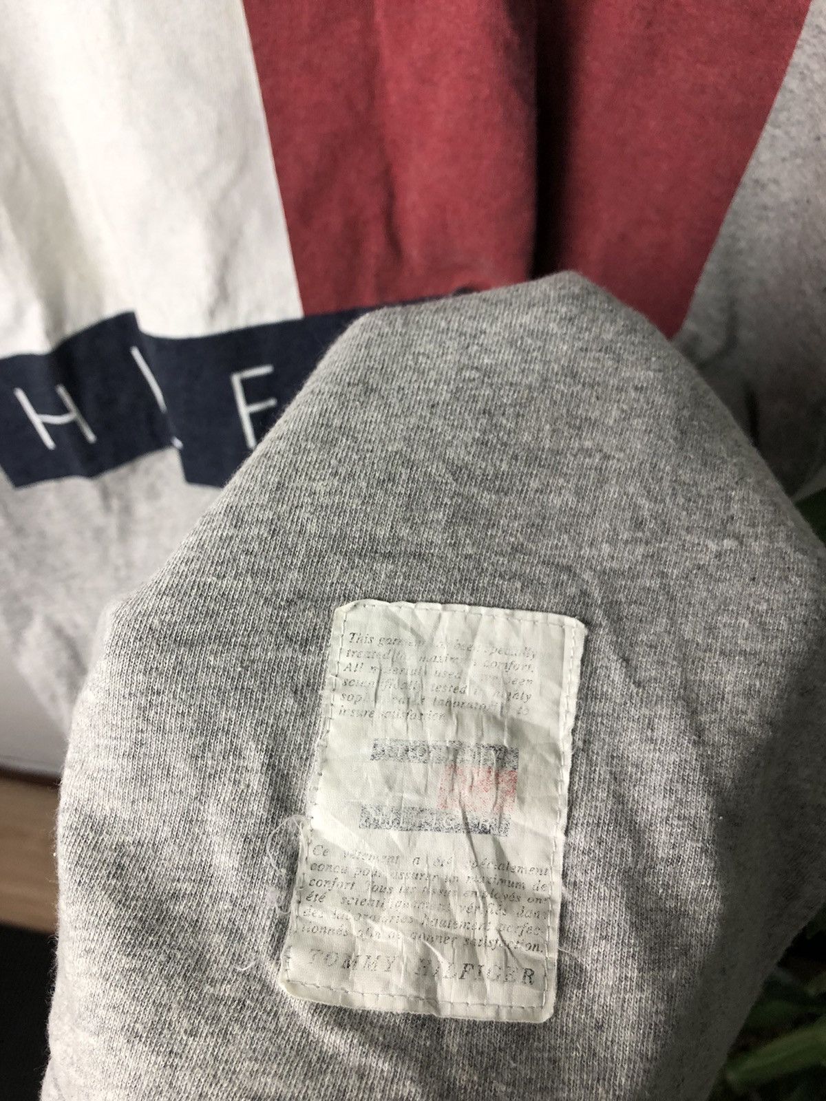 Tommy Hilfiger × Vintage Big Logo Tommy Hilfiger Vintage Size US M / EU 48-50 / 2 - 4 Thumbnail