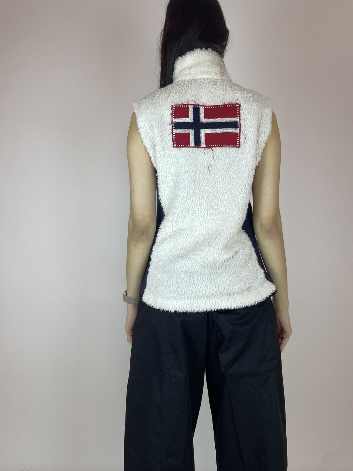 Napapijri Authentic Napapijri fleece vest with merino wool gorp core Size L / US 10 / IT 46 - 7 Thumbnail