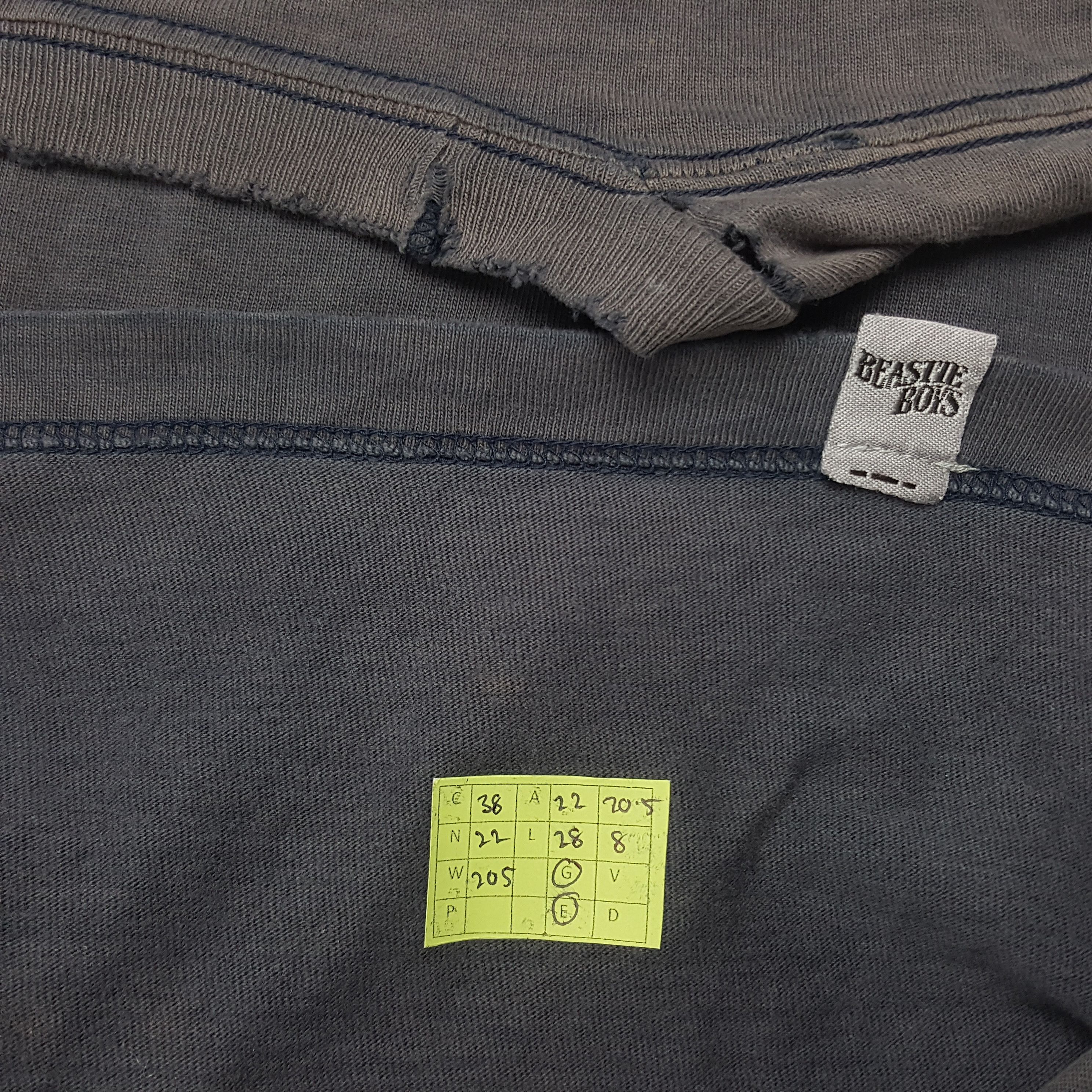 Band Tees × Vintage Vintage Beastie Boys Japanese Band Tshirt Size US L / EU 52-54 / 3 - 5 Thumbnail