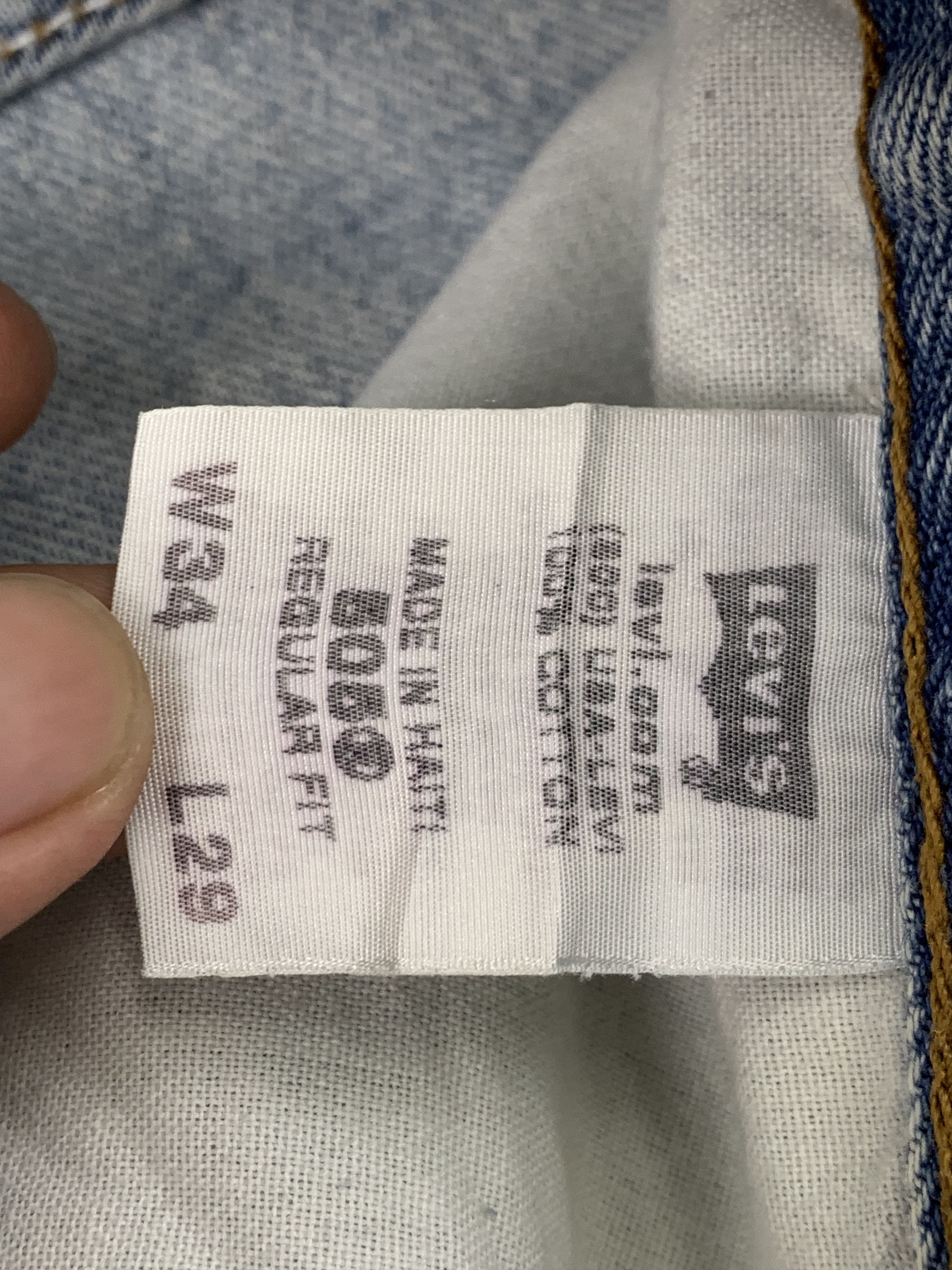 Levi's Vintage Levis 505 Light Wash Jeans DP1878 Size US 33 - 11 Thumbnail