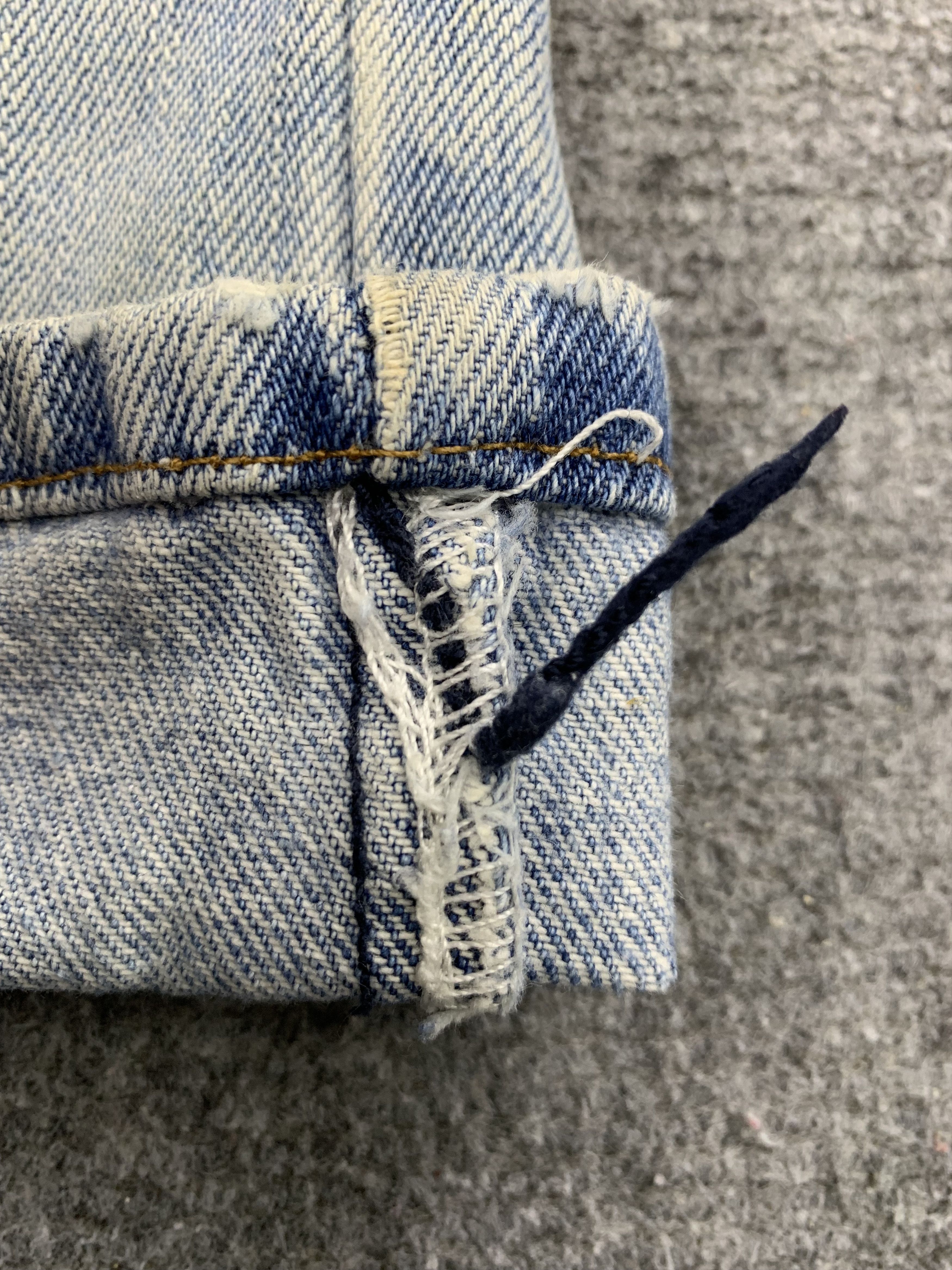 Levi's Vintage Levis 505 Light Wash Jeans DP1878 Size US 33 - 7 Thumbnail