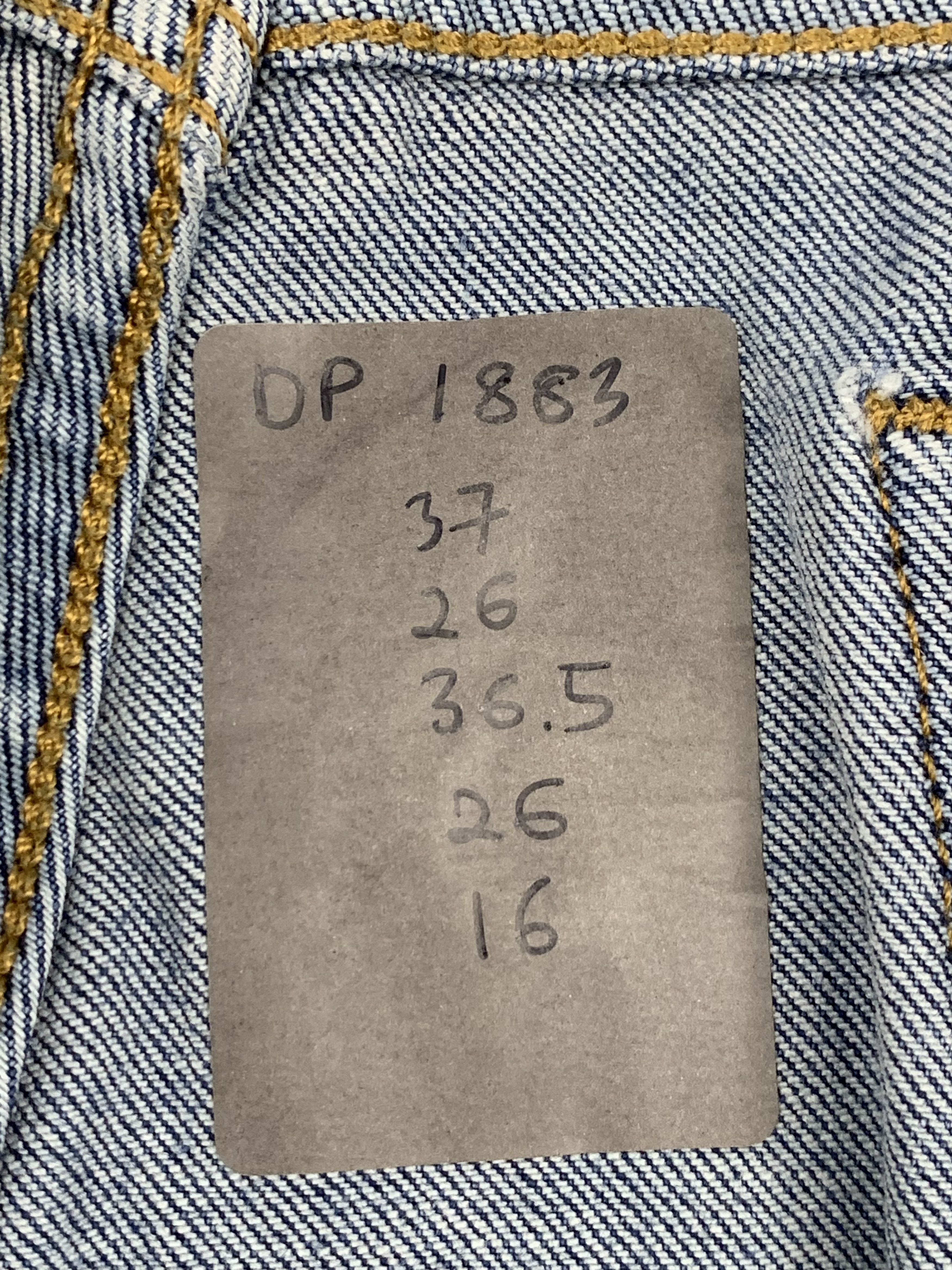 Levi's Vintage Levis 541 Faded Blue Jeans DP1883 Size US 37 - 13 Thumbnail