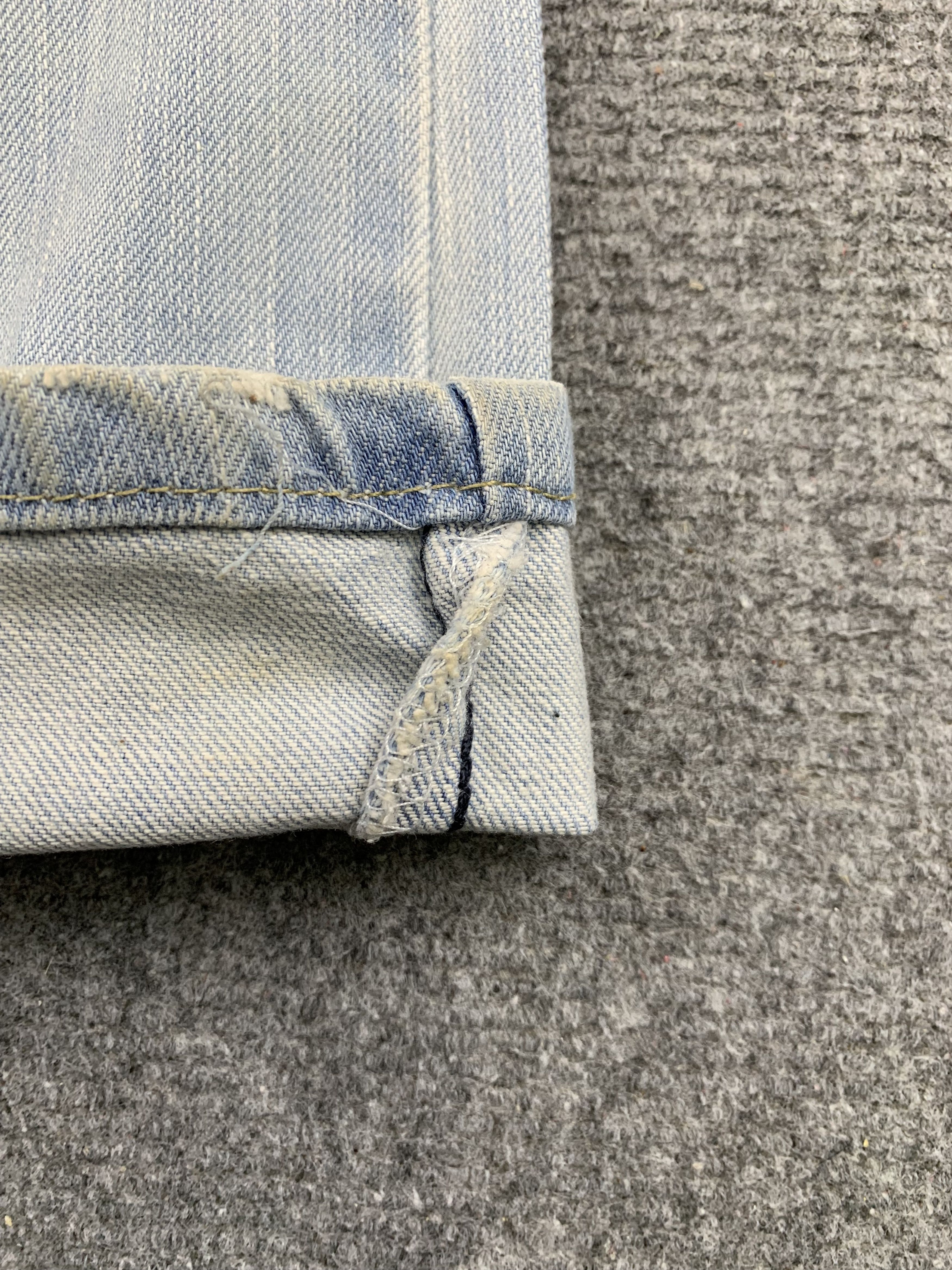 Levi's × Vintage Vintage Levis 559 Light Wash Jeans DP1887 Size US 33 - 8 Thumbnail