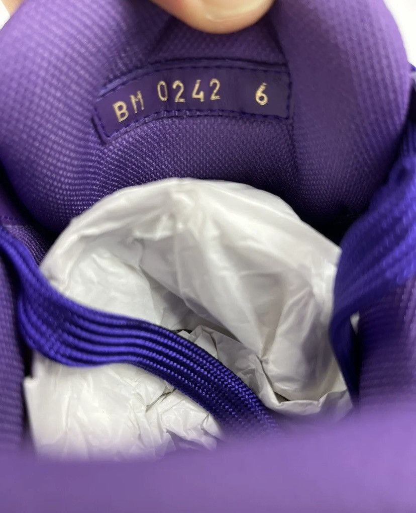 Louis Vuitton LOUIS VUITTON 1AA46T PURPLE PATENT SNEAKERS Size US 6 / EU 39 - 6 Thumbnail