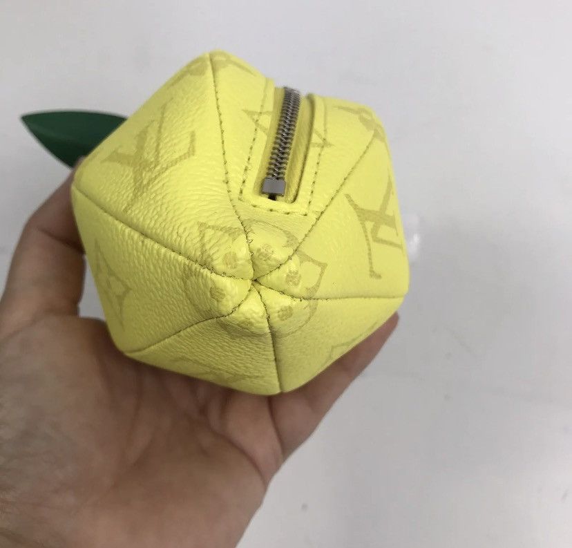 Louis Vuitton LOUIS VUITTON M81197 LEMON POUCH / BAG CHARM (RARE) Size ONE SIZE - 4 Thumbnail