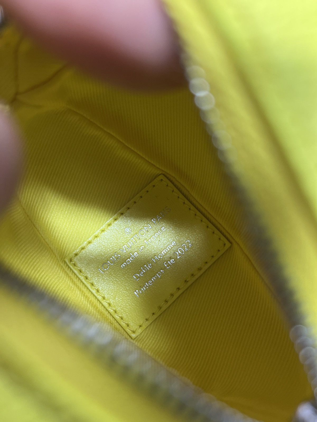 Louis Vuitton LOUIS VUITTON M81197 LEMON POUCH / BAG CHARM (RARE) Size ONE SIZE - 8 Thumbnail
