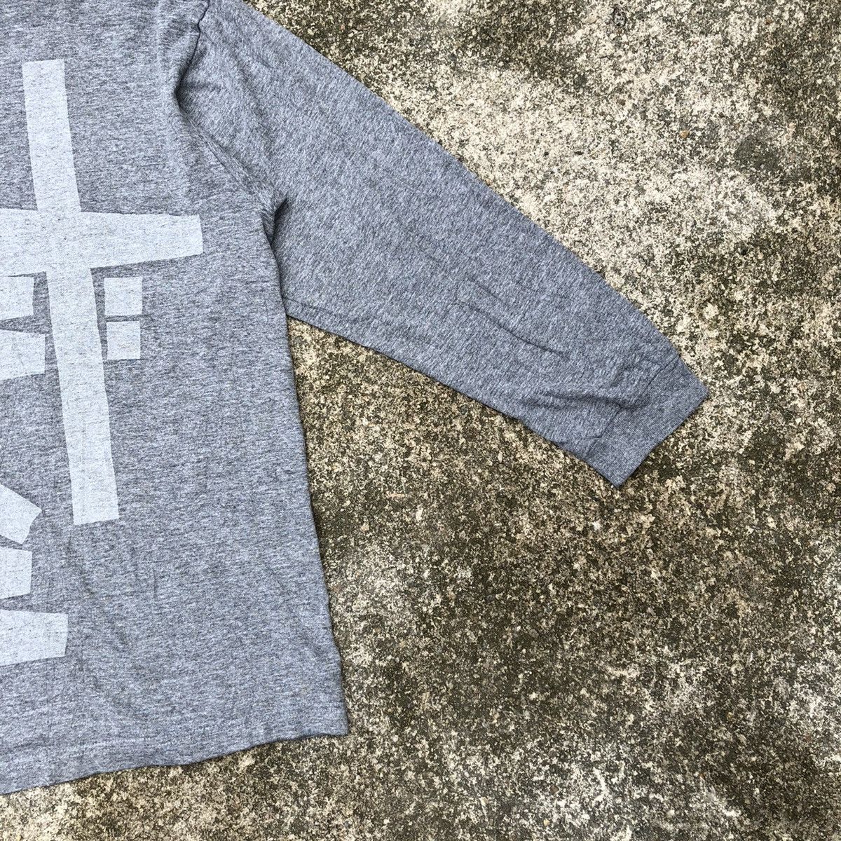 Stussy × Vintage 🔥Thrash🔥Distress🔥Stussy Signature Big Logo Longsleeve Tee Size US L / EU 52-54 / 3 - 7 Thumbnail