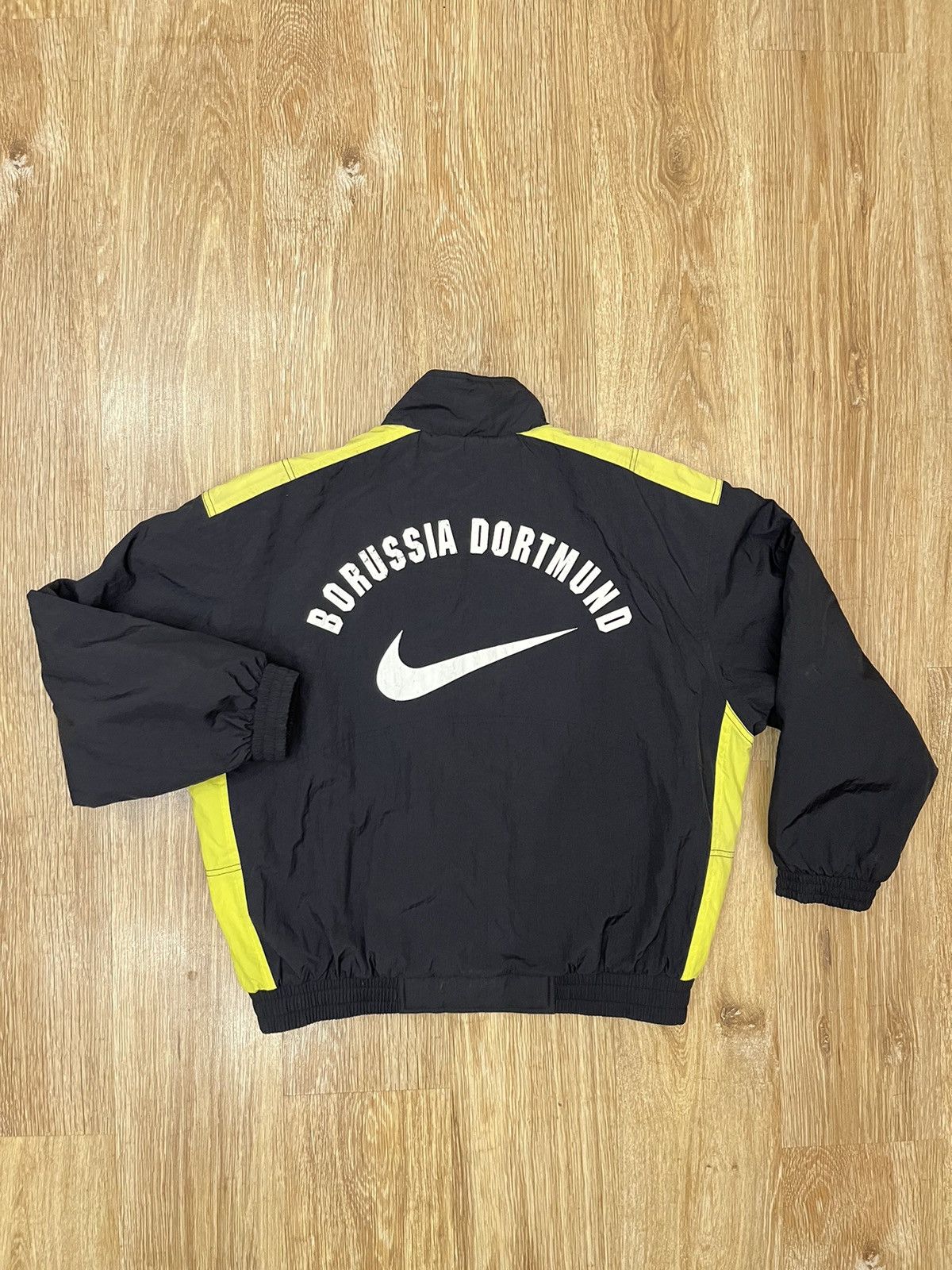 Nike × Vintage Borussia Dortmund Jacket Puffer 1995-1996 Nike Premier SizeM Size US M / EU 48-50 / 2 - 4 Thumbnail