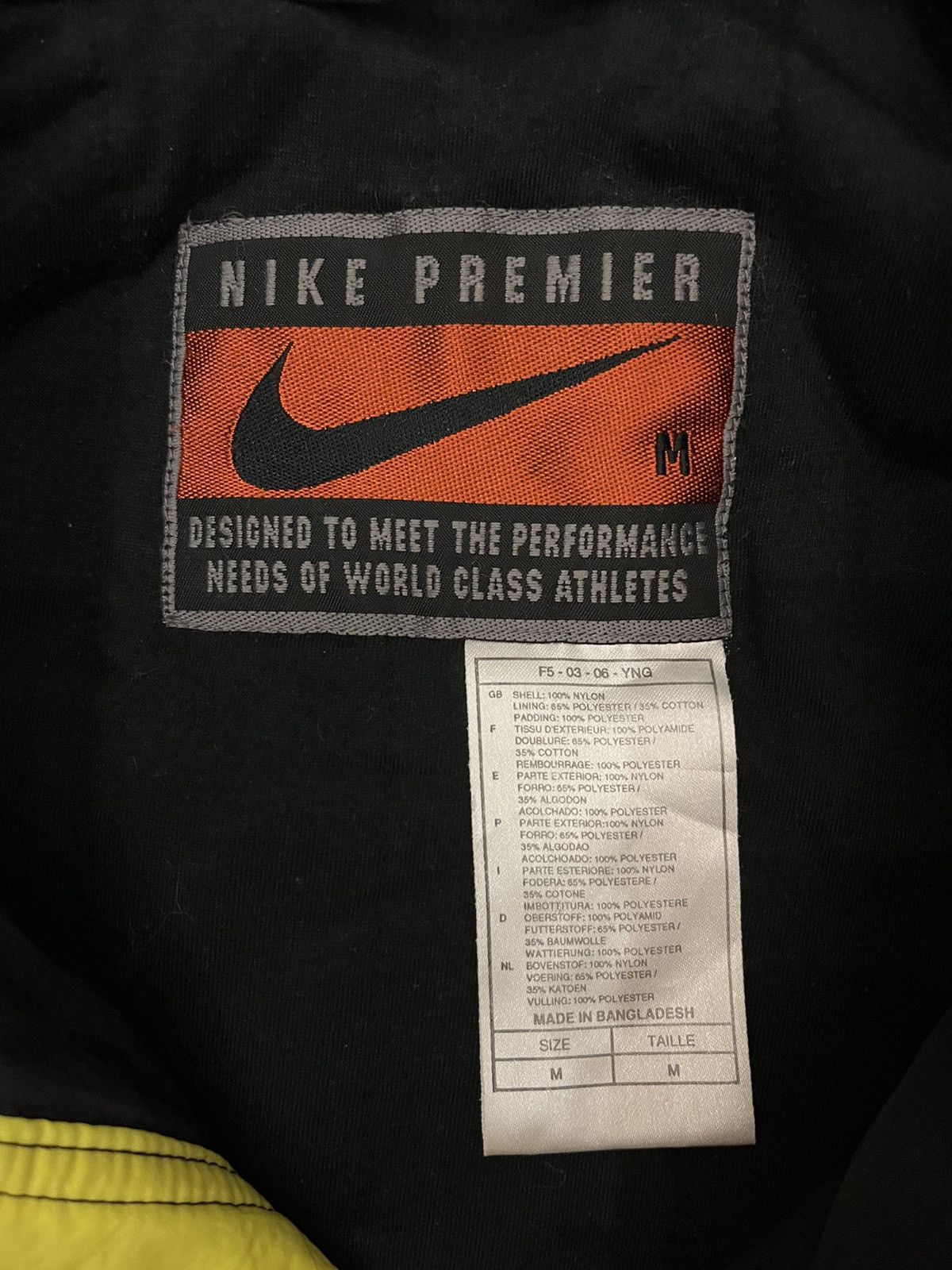 Nike × Vintage Borussia Dortmund Jacket Puffer 1995-1996 Nike Premier SizeM Size US M / EU 48-50 / 2 - 3 Thumbnail