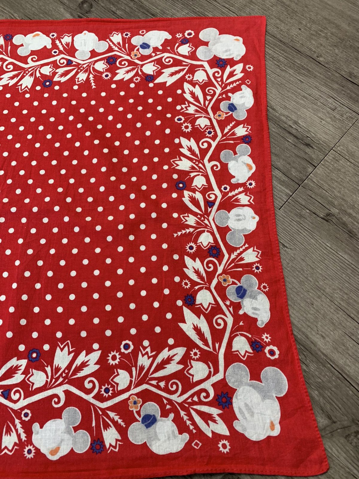 Disney Disney Mickey Handkerchief Neckerchief Pocketsquares Size ONE SIZE - 2 Thumbnail