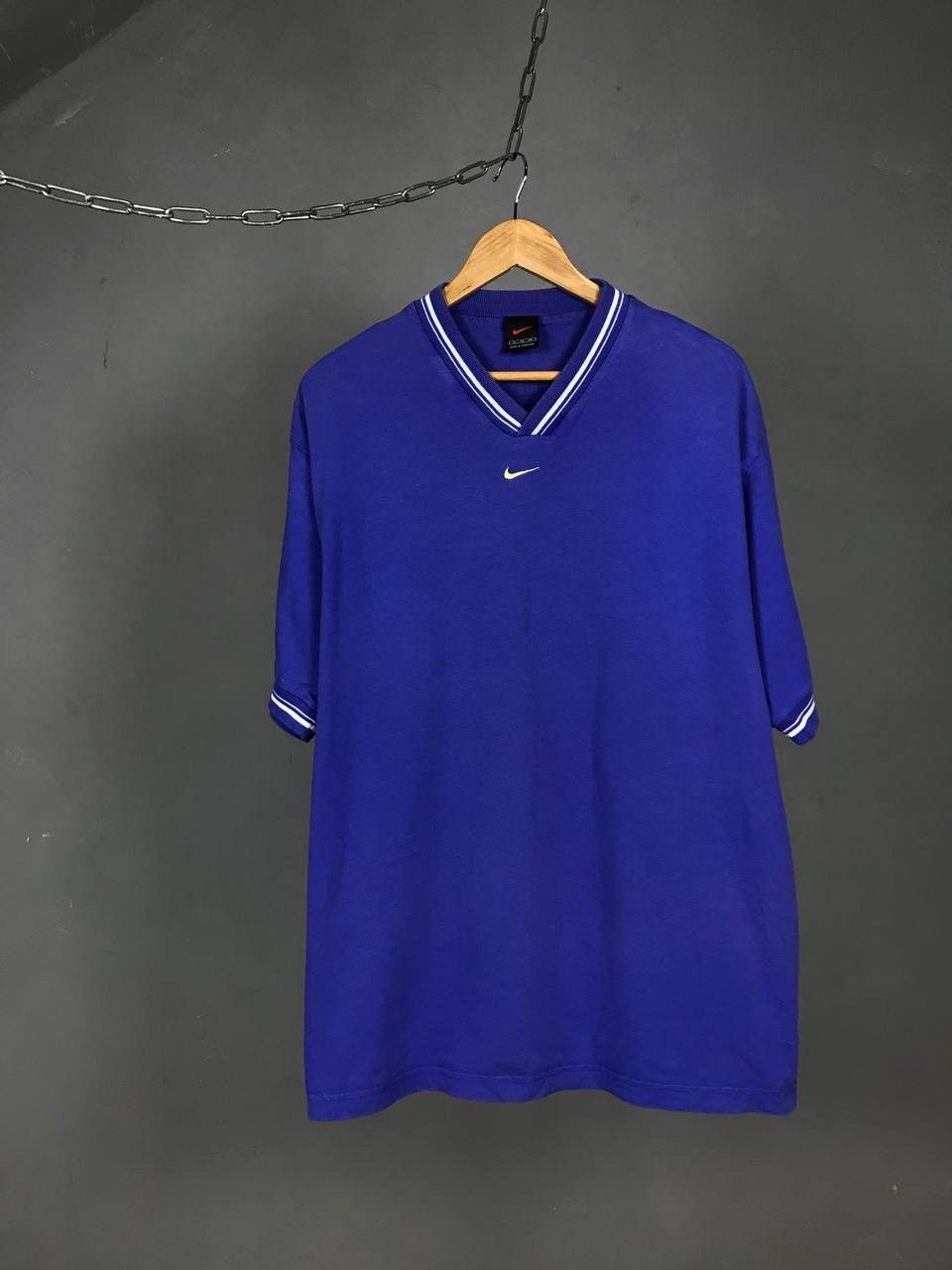 Nike × Vintage Nike swoosh streetwear vintage center logo tee Size US XL / EU 56 / 4 - 1 Thumbnail