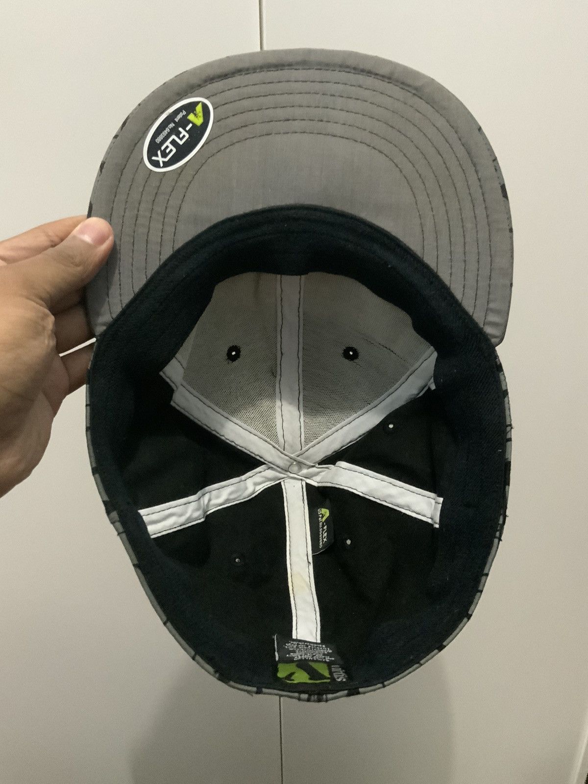 20471120 Linkin Park Virtis ©️2009 Fitted Hat Size ONE SIZE - 8 Thumbnail
