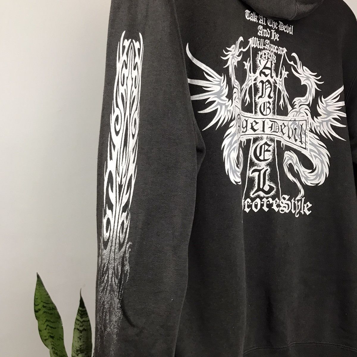 If Six Was Nine × Japanese Brand × Vintage Vintage Angel Hoodie Size US L / EU 52-54 / 3 - 4 Thumbnail