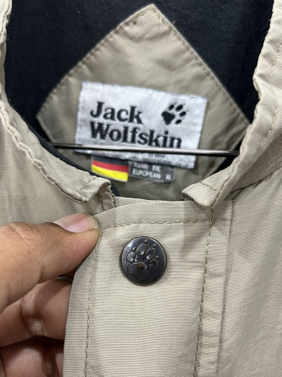 Jack Wolfskin A. JACK WOLFSKIN UTILITY VEST Size US L / EU 52-54 / 3 - 8 Thumbnail