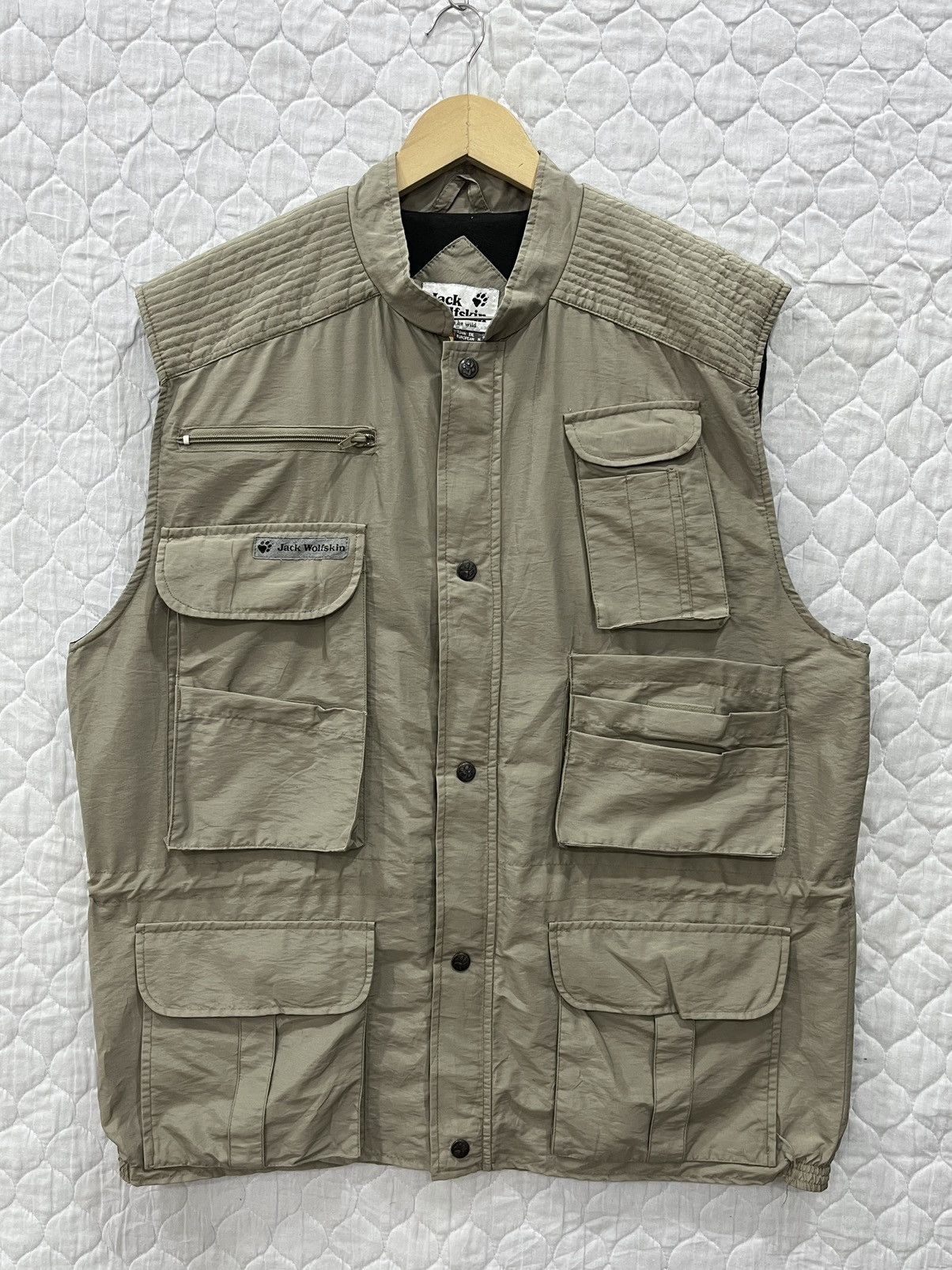 Jack Wolfskin A. JACK WOLFSKIN UTILITY VEST Size US L / EU 52-54 / 3 - 1 Thumbnail