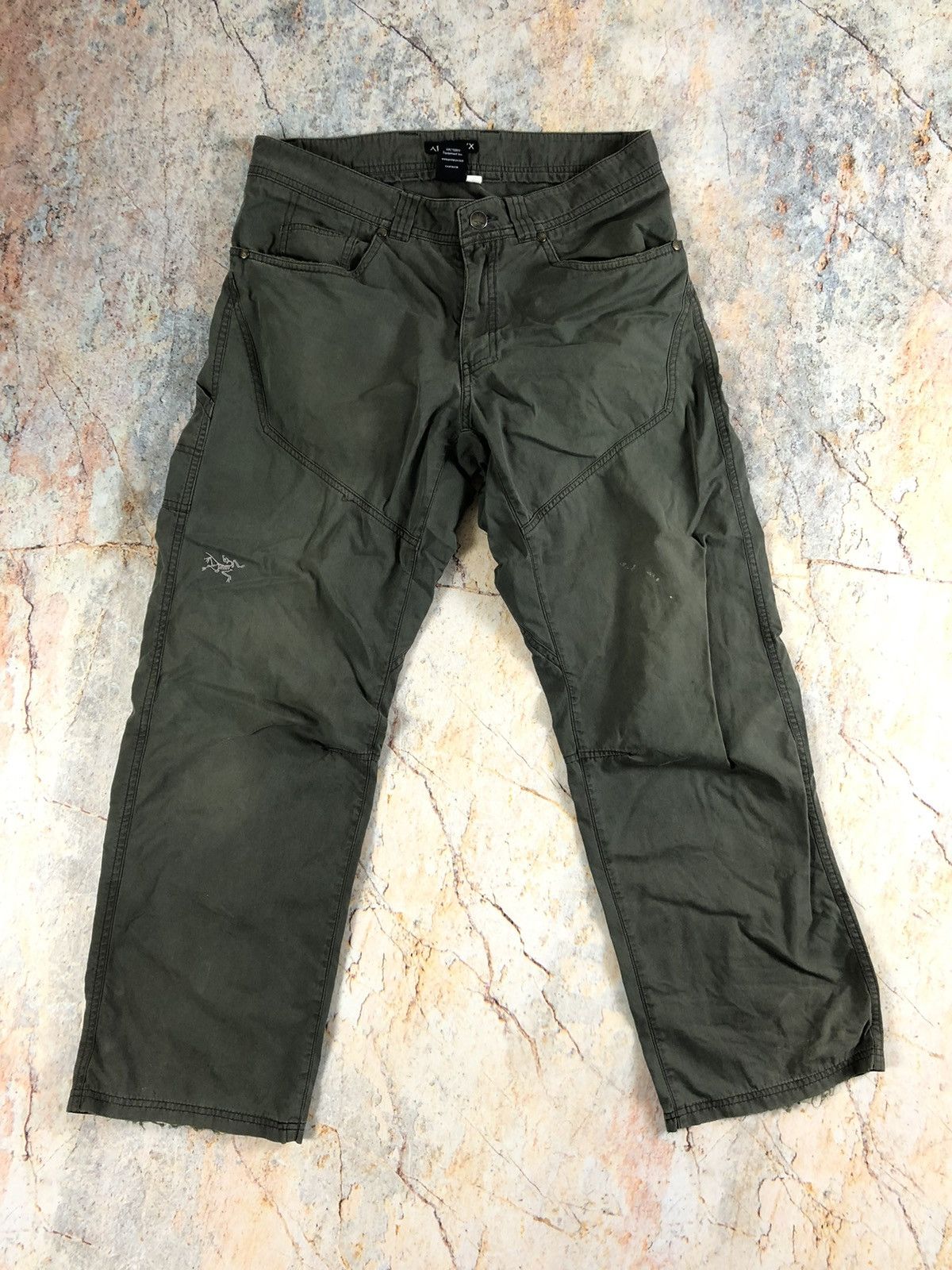 Arc'teryx Arcteryx joggers cargo pants Size US 31 - 1 Thumbnail