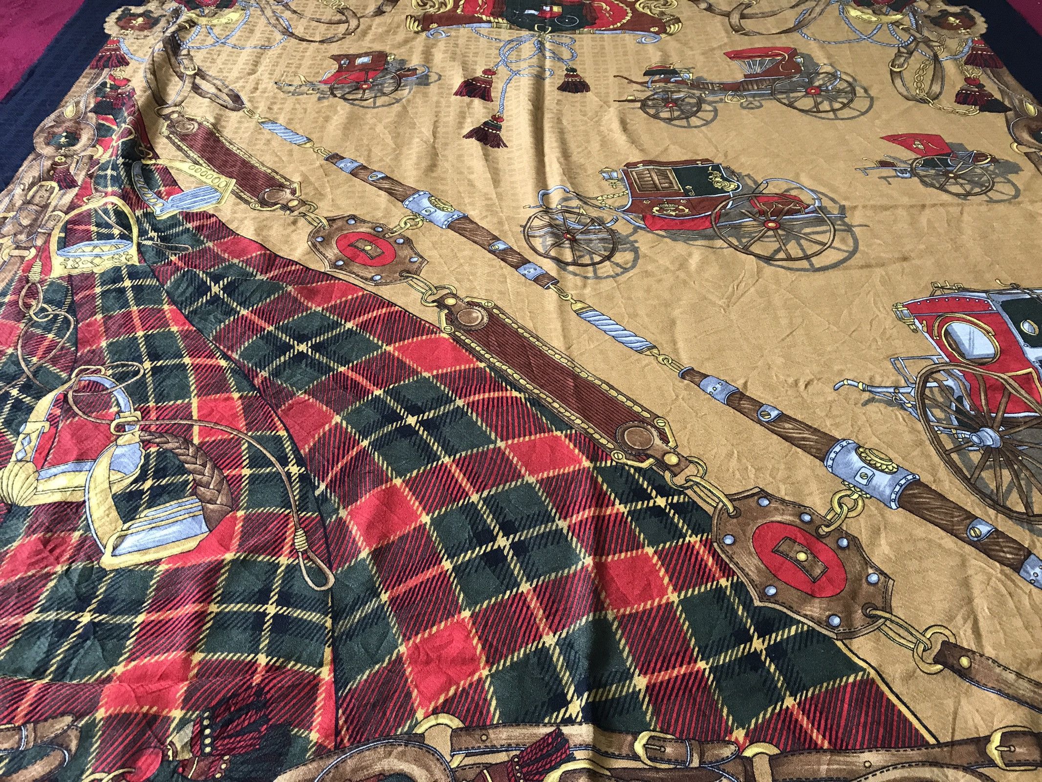 Gucci GUCCI WOOL/SILK MONOGRAMMED MADE IN ITALY Size 46 - 4 Thumbnail