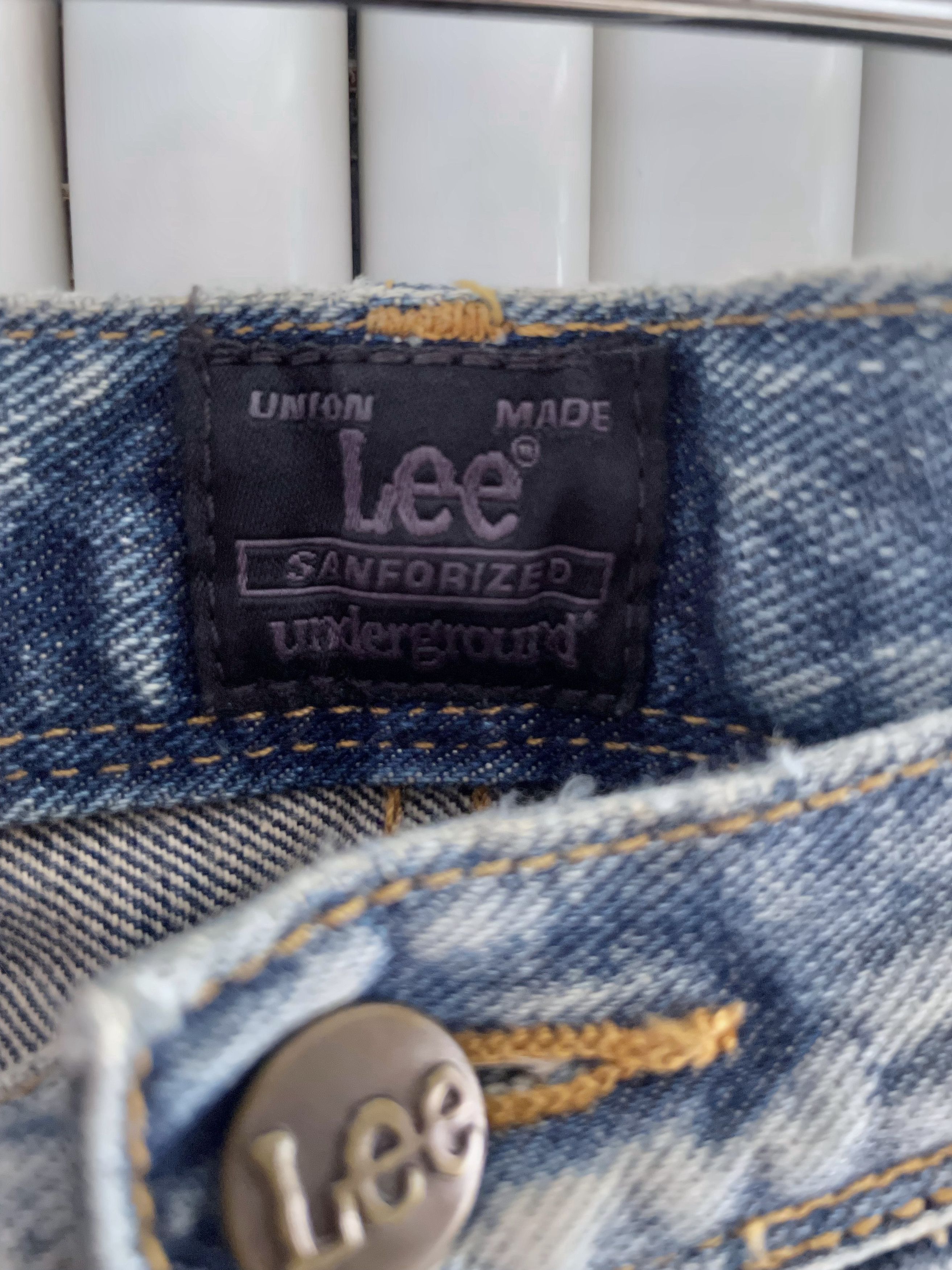 Lee WASHED INDIGO DISTRESSED DENIM LIMITED EDITION Size US 34 / EU 50 - 6 Thumbnail