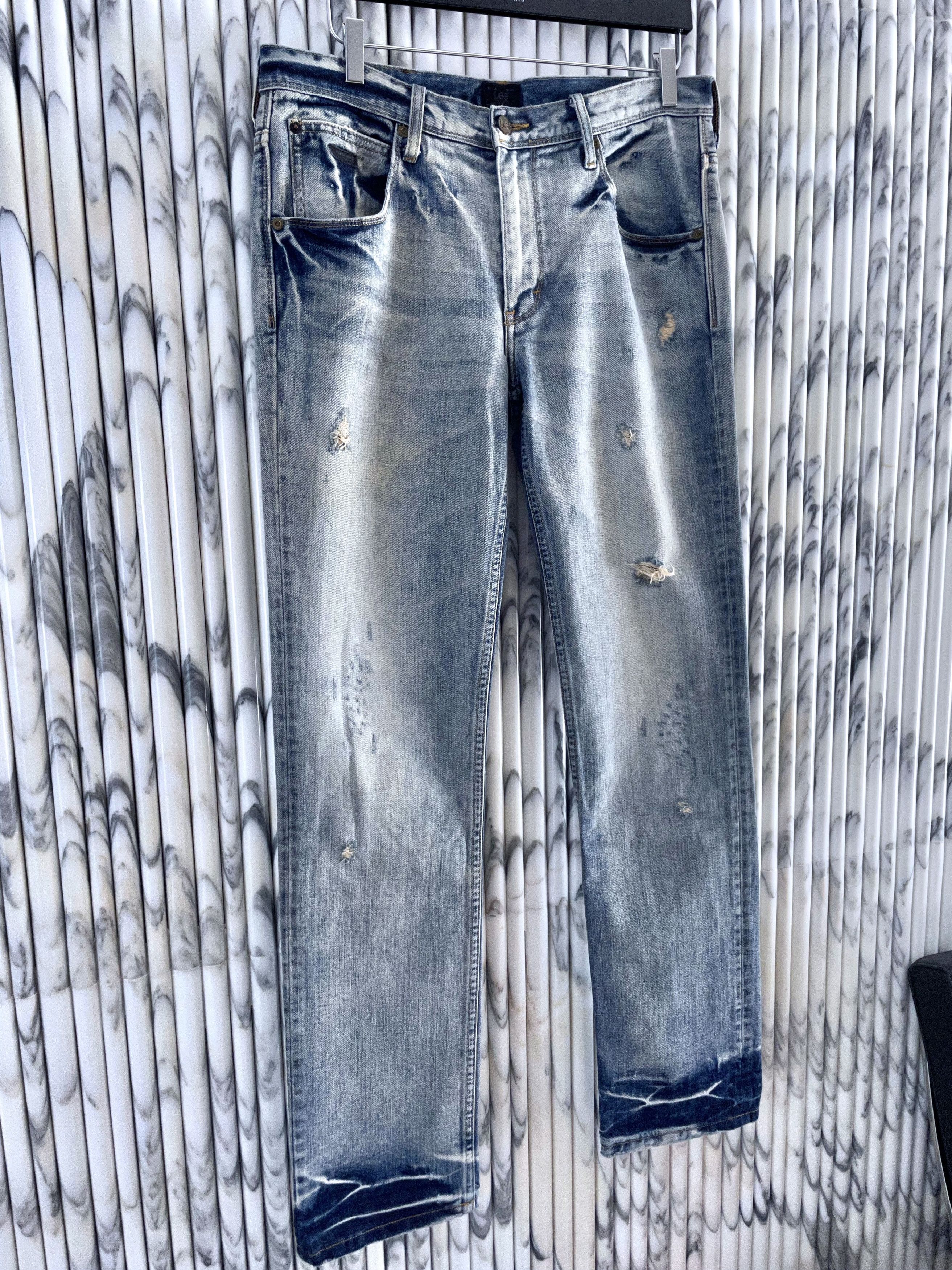 Lee WASHED INDIGO DISTRESSED DENIM LIMITED EDITION Size US 34 / EU 50 - 2 Thumbnail