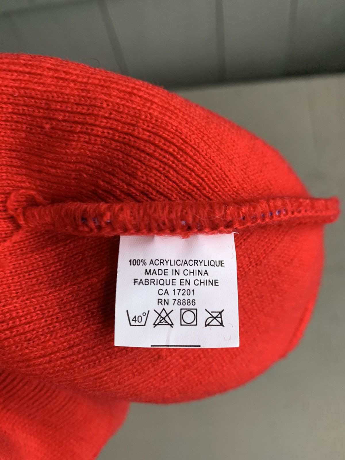 Vintage Vintage Rosignol Red Pom Pom Skully Beanie Ski Brand Toque Size ONE SIZE - 5 Thumbnail