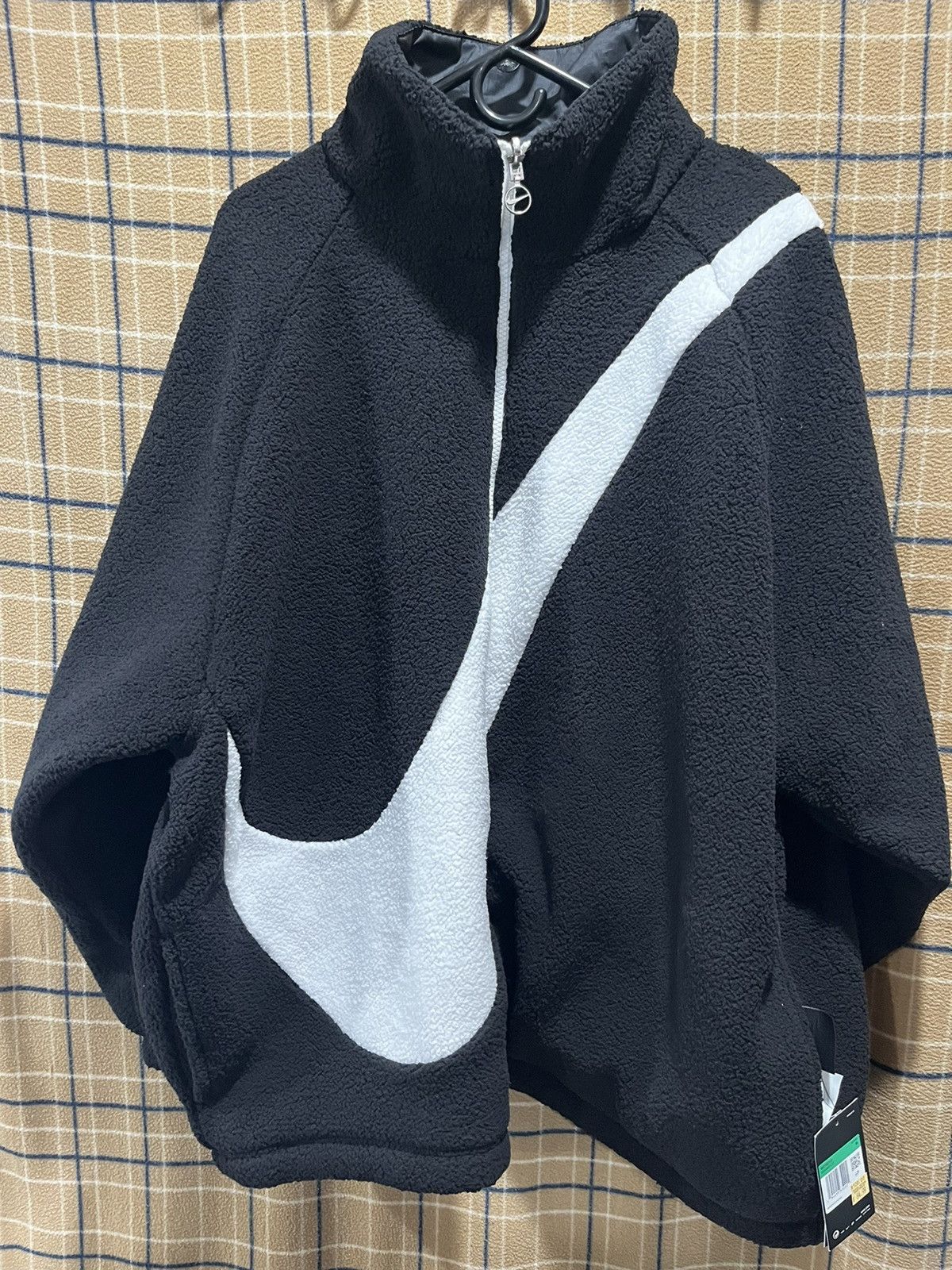 Nike discount reversible sherpa