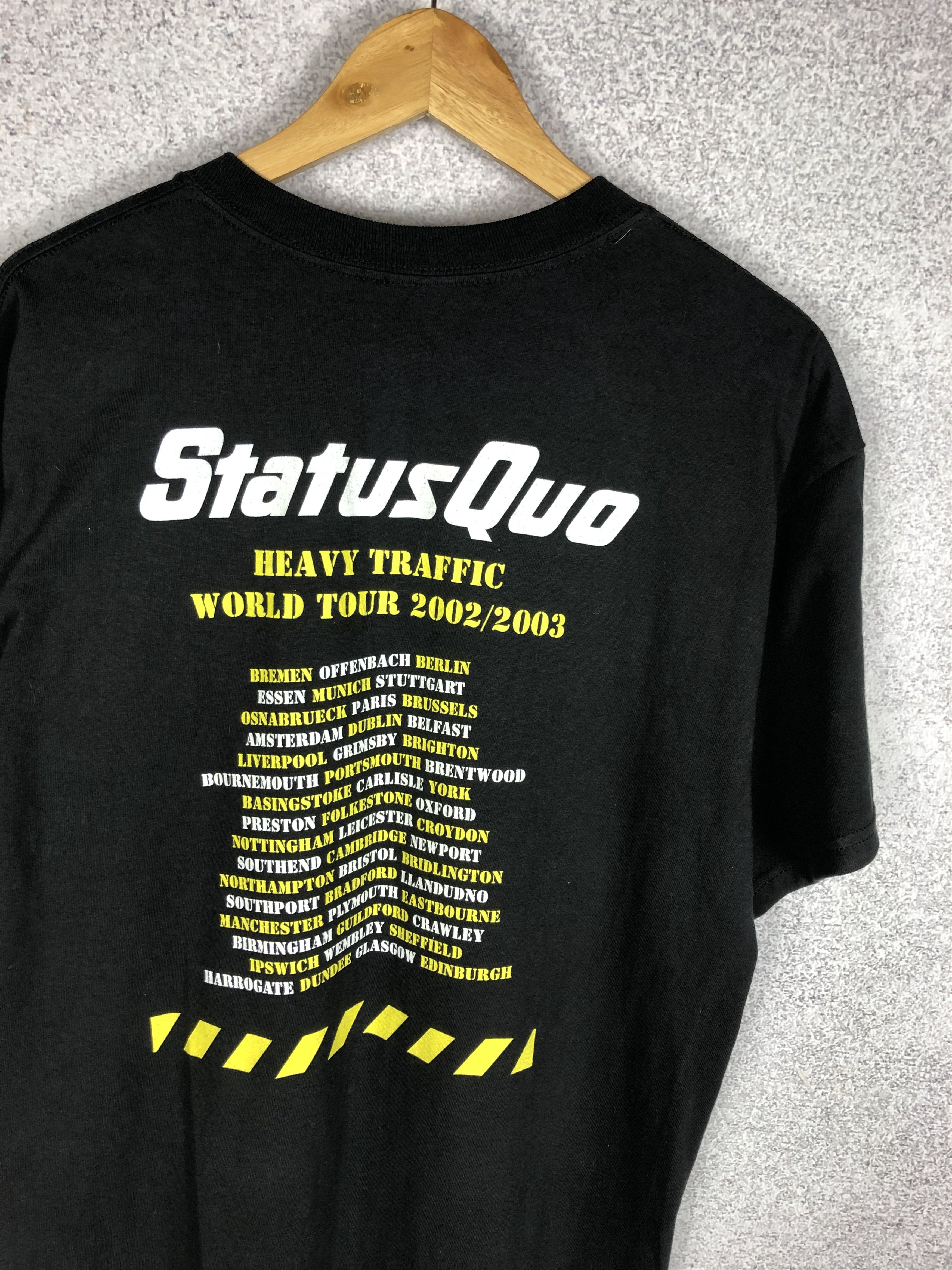 Band Tees × Vintage Vintage StatusQuo World Tour 2002 Band T-Shirt Size US L / EU 52-54 / 3 - 6 Thumbnail