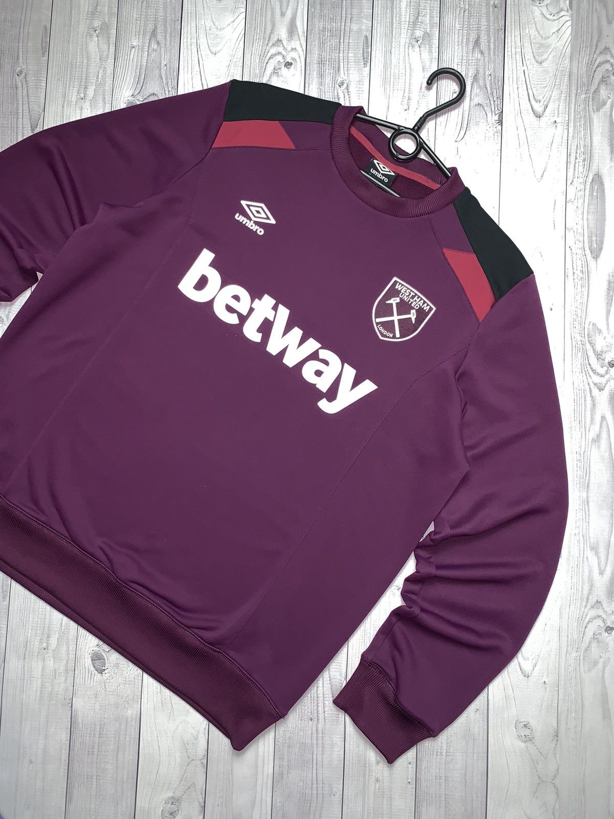 Umbro West Ham Umbro soccer sweatshirt size XL Size US XL / EU 56 / 4 - 2 Thumbnail