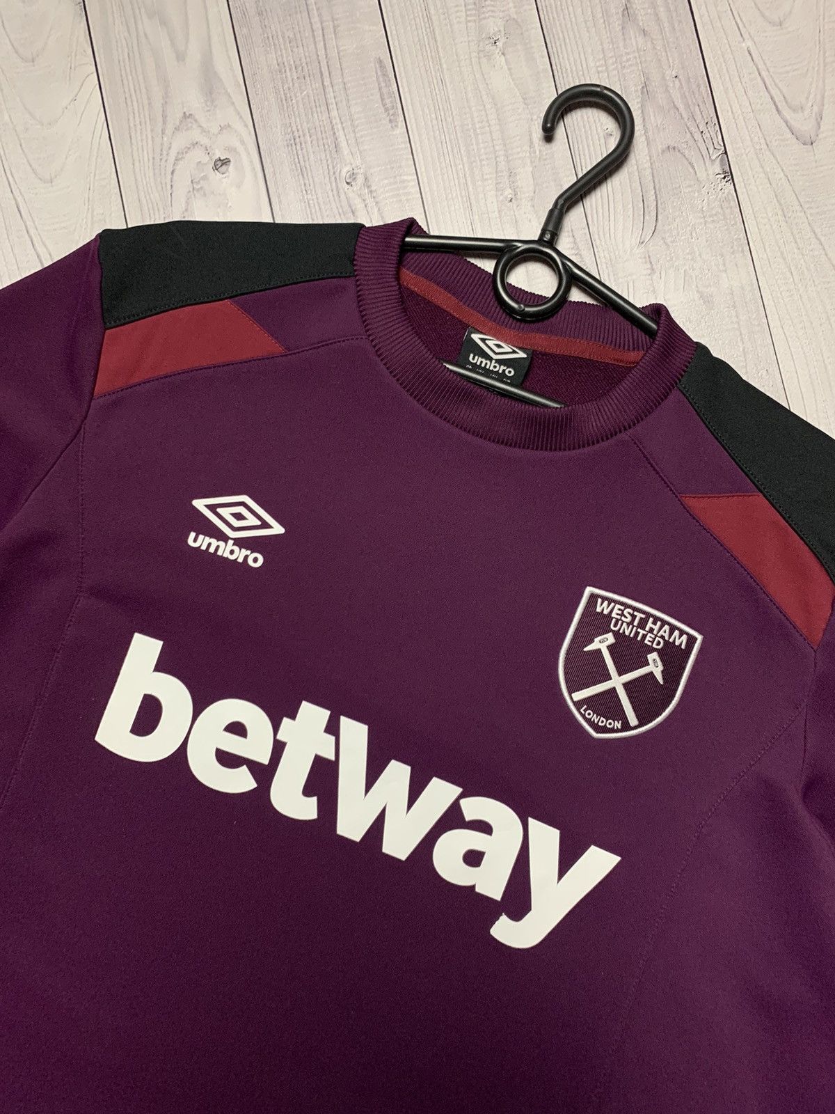 Umbro West Ham Umbro soccer sweatshirt size XL Size US XL / EU 56 / 4 - 3 Thumbnail